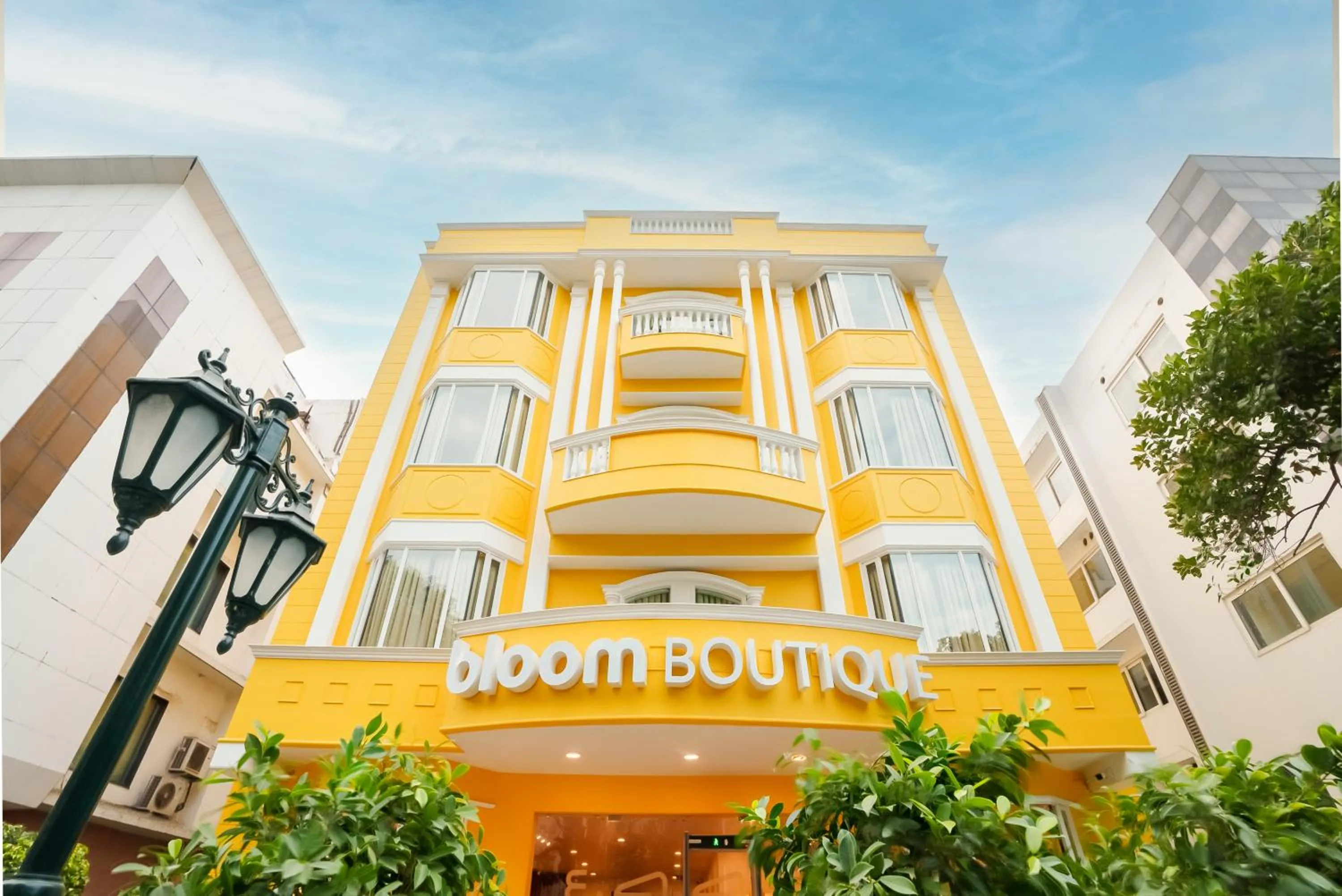 Property building in Bloom Boutique l Connaught Place Area