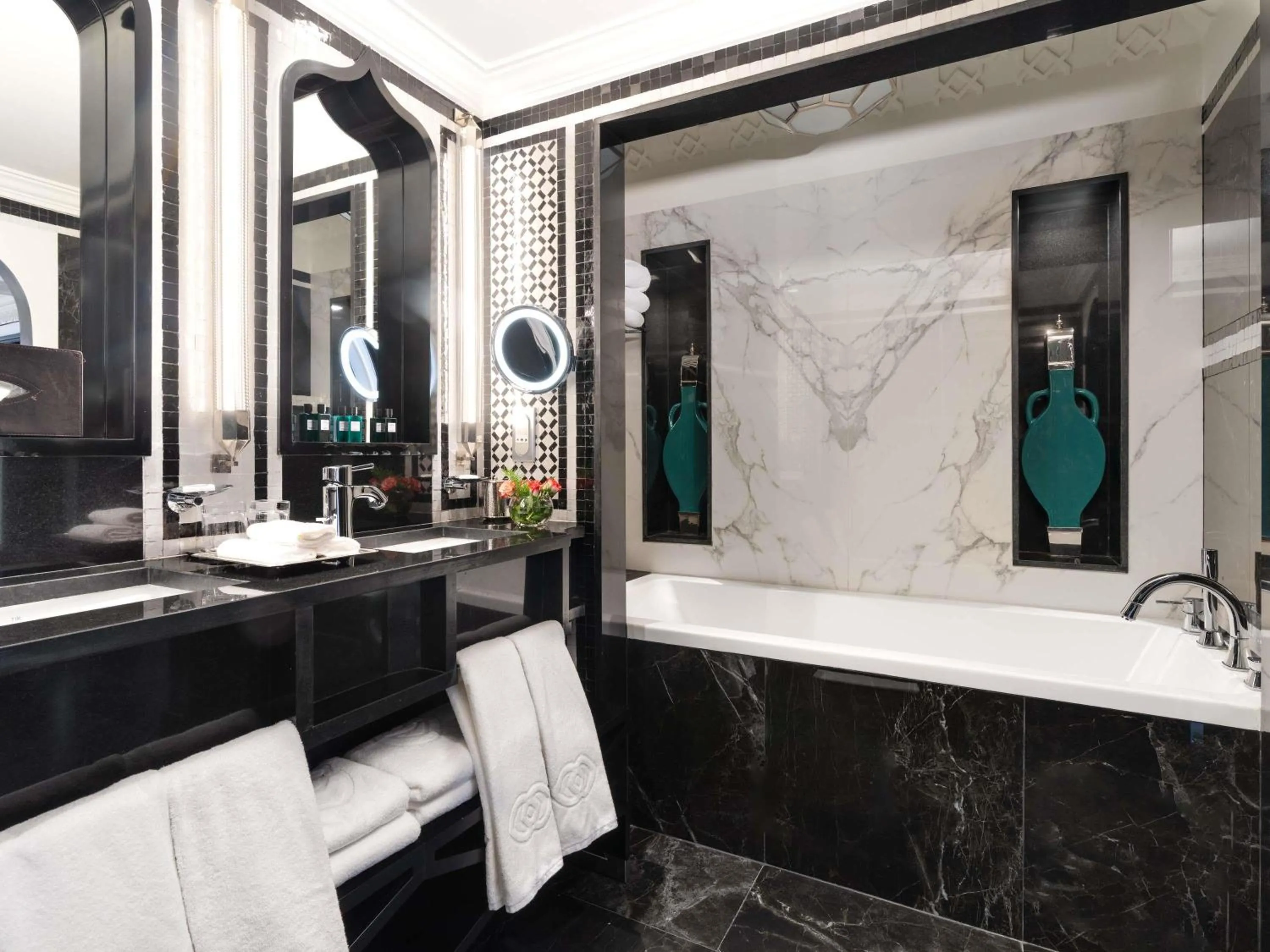 Bedroom in Sofitel Marrakech Palais Impérial & Spa