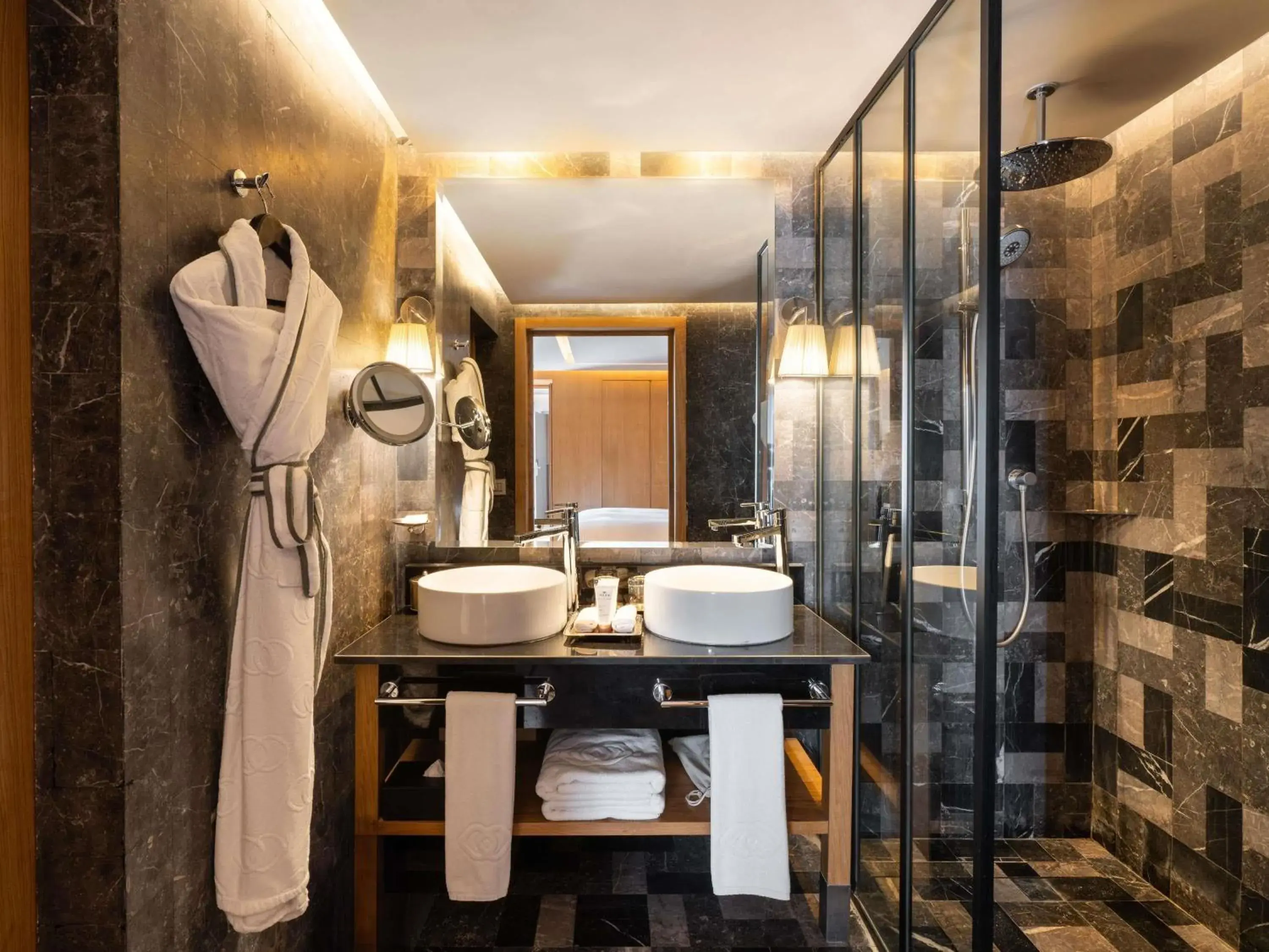 Bedroom in Sofitel Marrakech Palais Impérial & Spa Bedroom in Sofitel Marrakech Palais Impérial & Spa