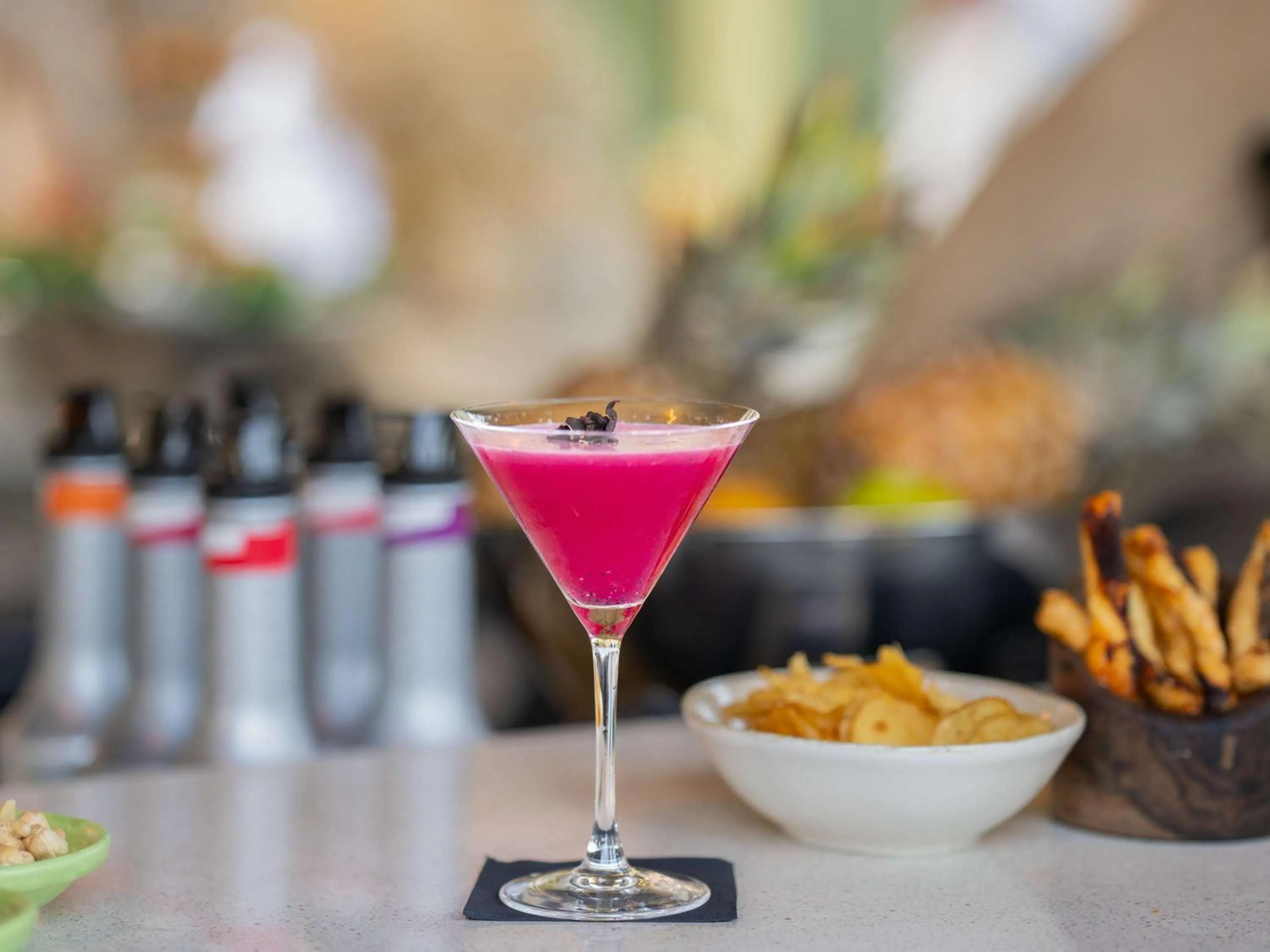 Lounge or bar in Sofitel Marrakech Lounge and Spa