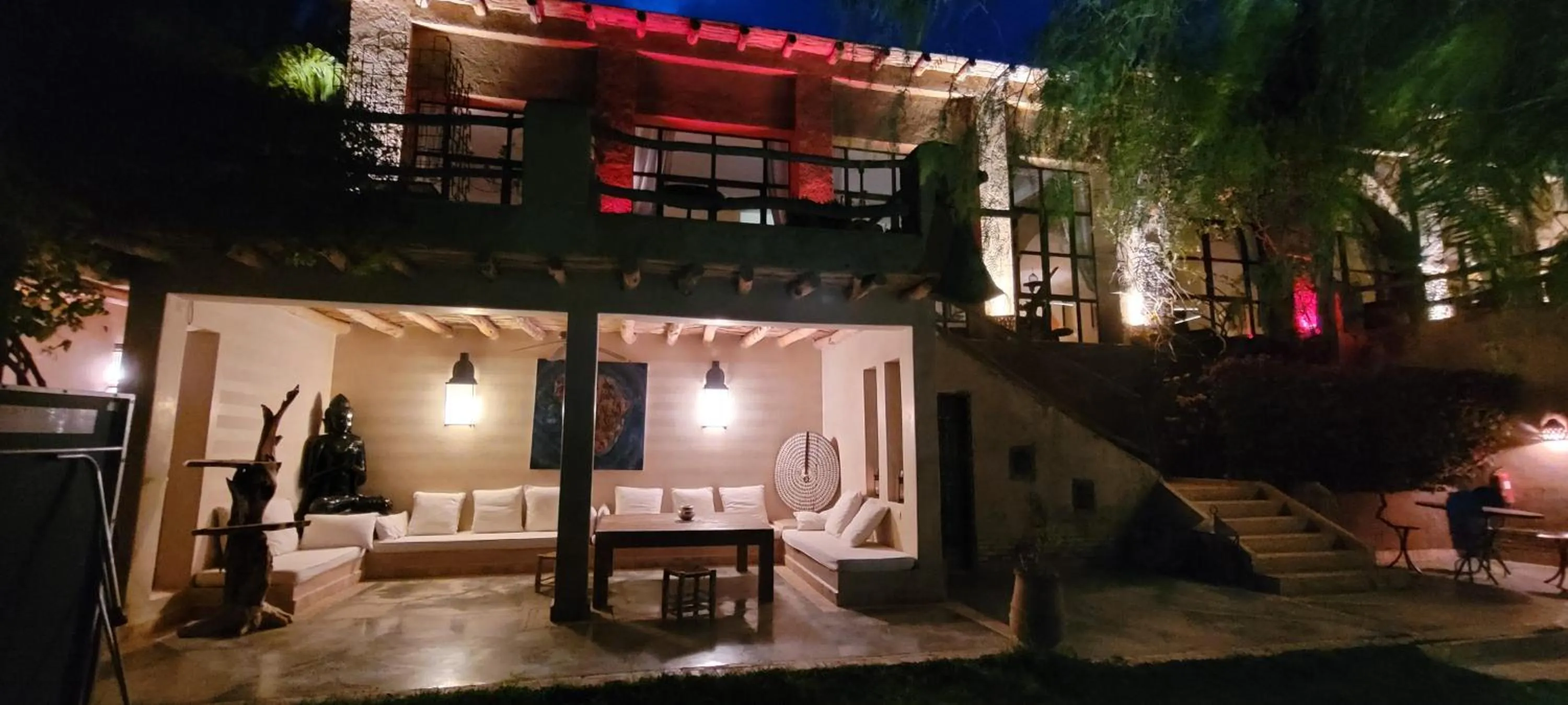 Property building in Quelque part au barrage