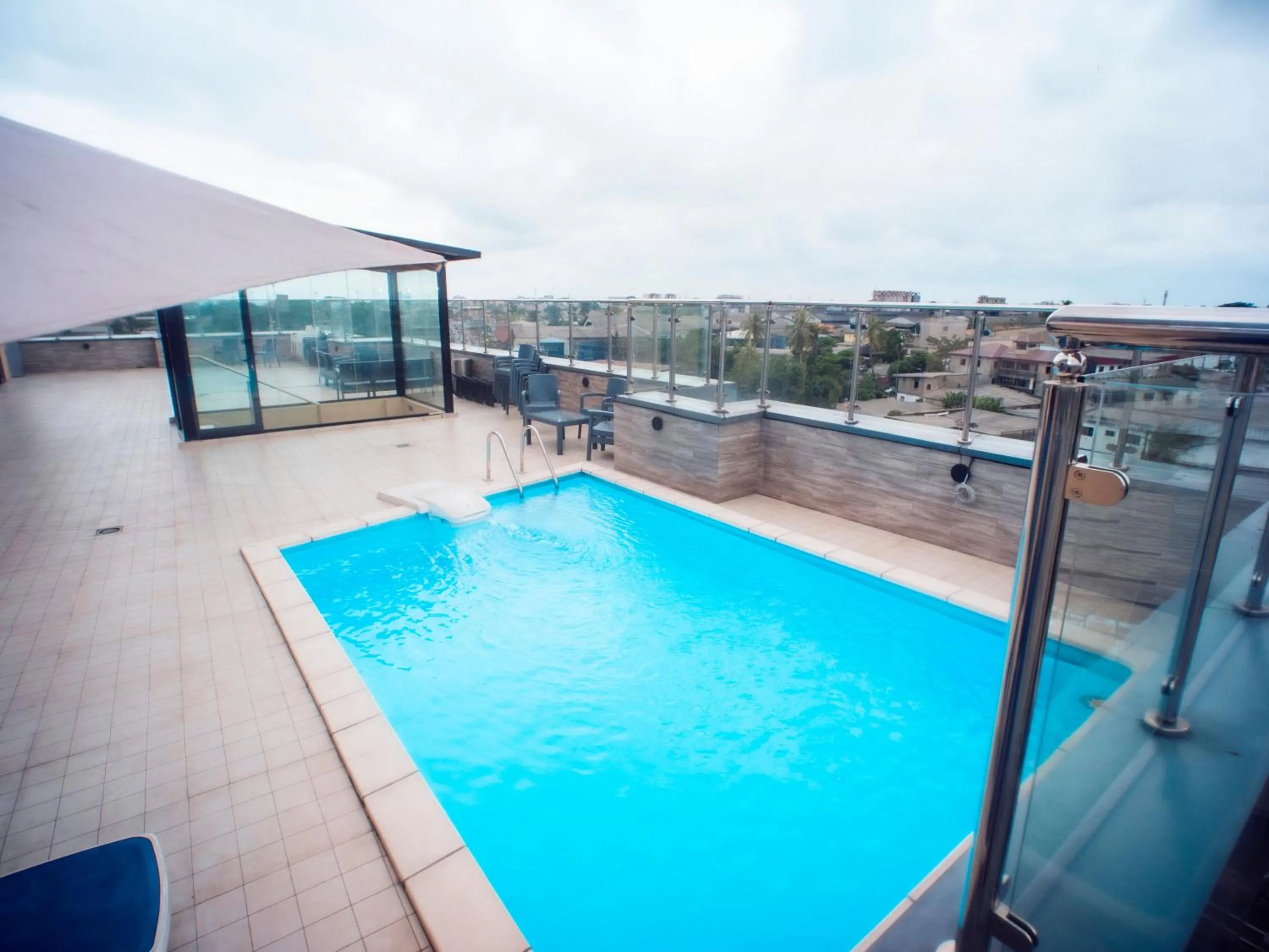 Patio in Geneva Hotel