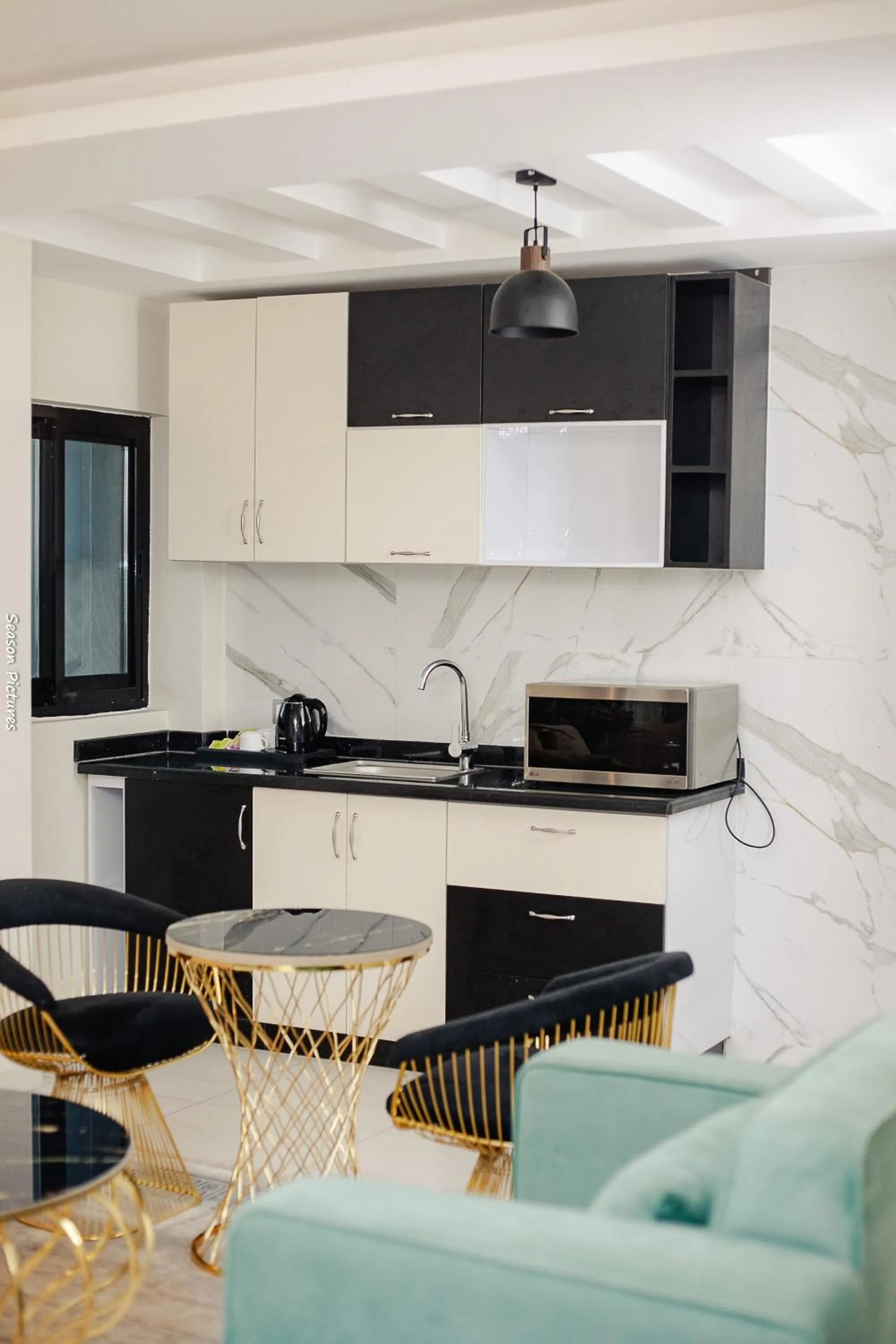 Kitchen or kitchenette in Geneva Hotel