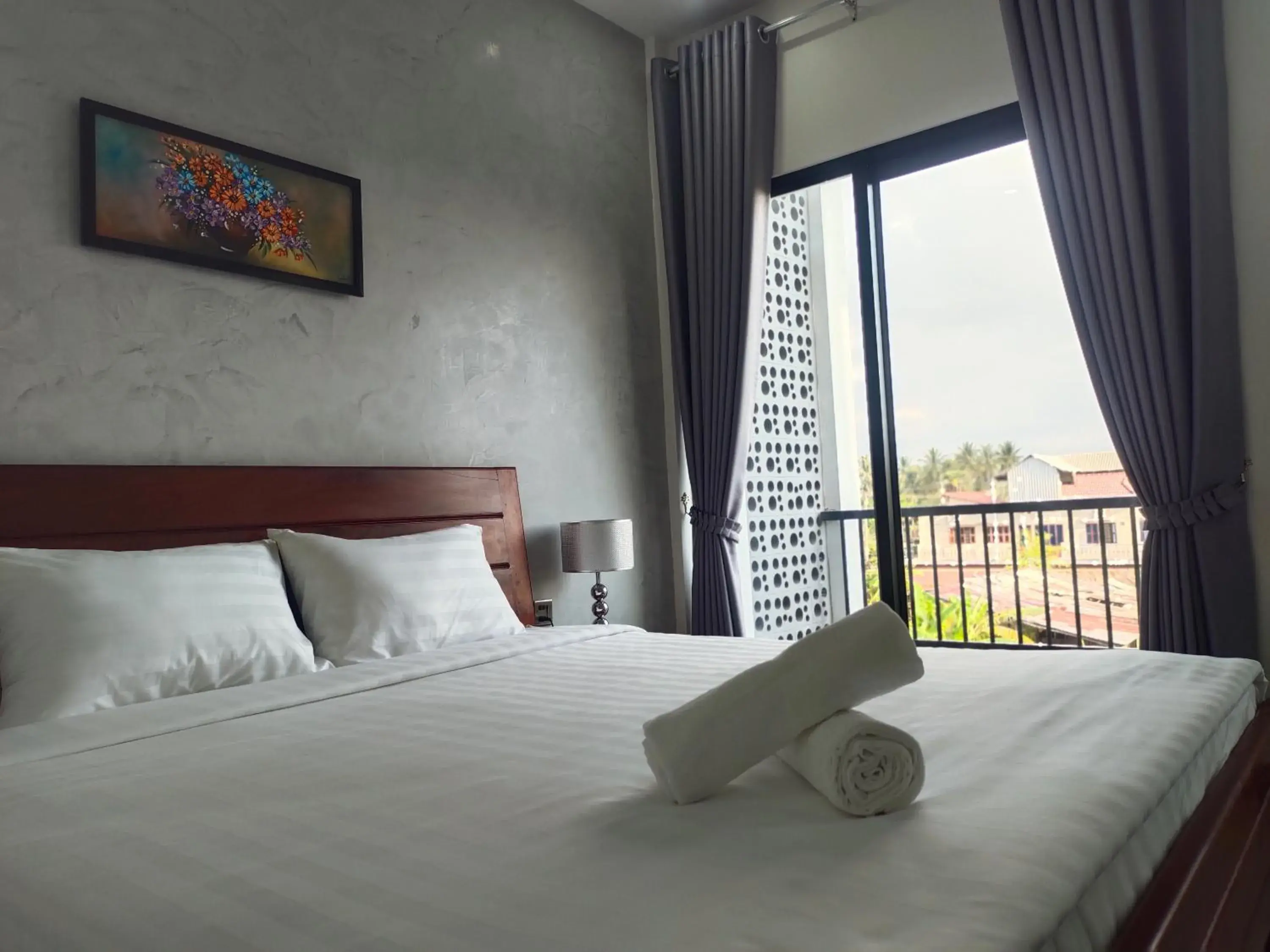 Bed in H&M Boutique Bed in H&M Boutique