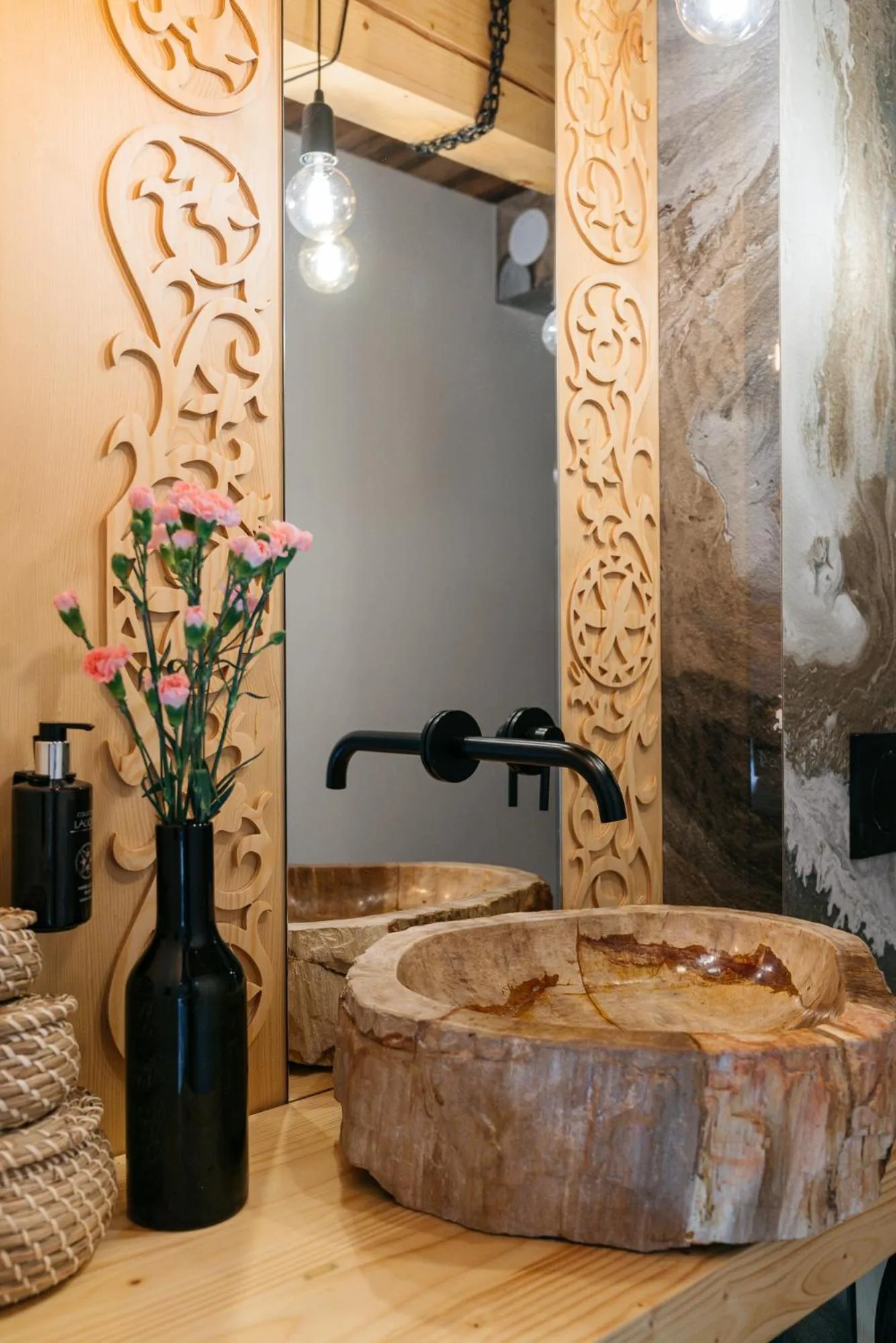 Bathroom in Landscape Zakopane - LoftAffair