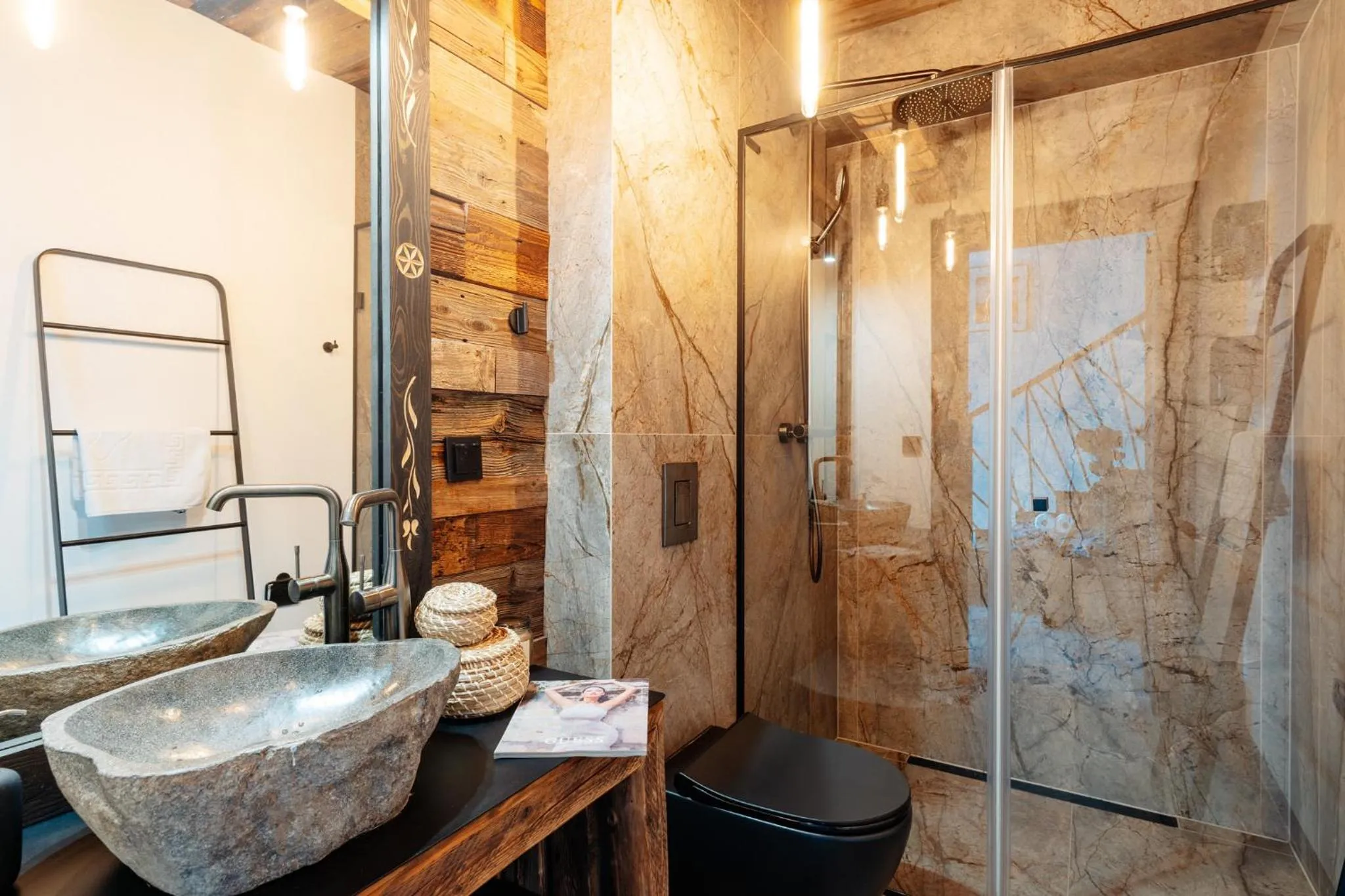 Shower in Landscape Zakopane - LoftAffair