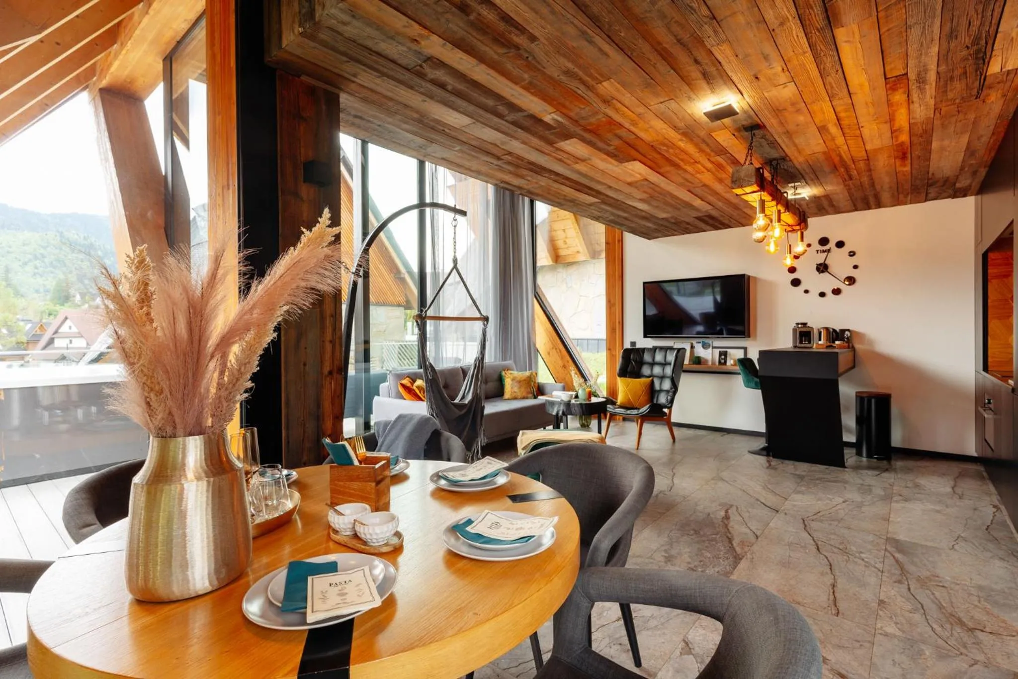 Communal lounge/ TV room in Landscape Zakopane - LoftAffair