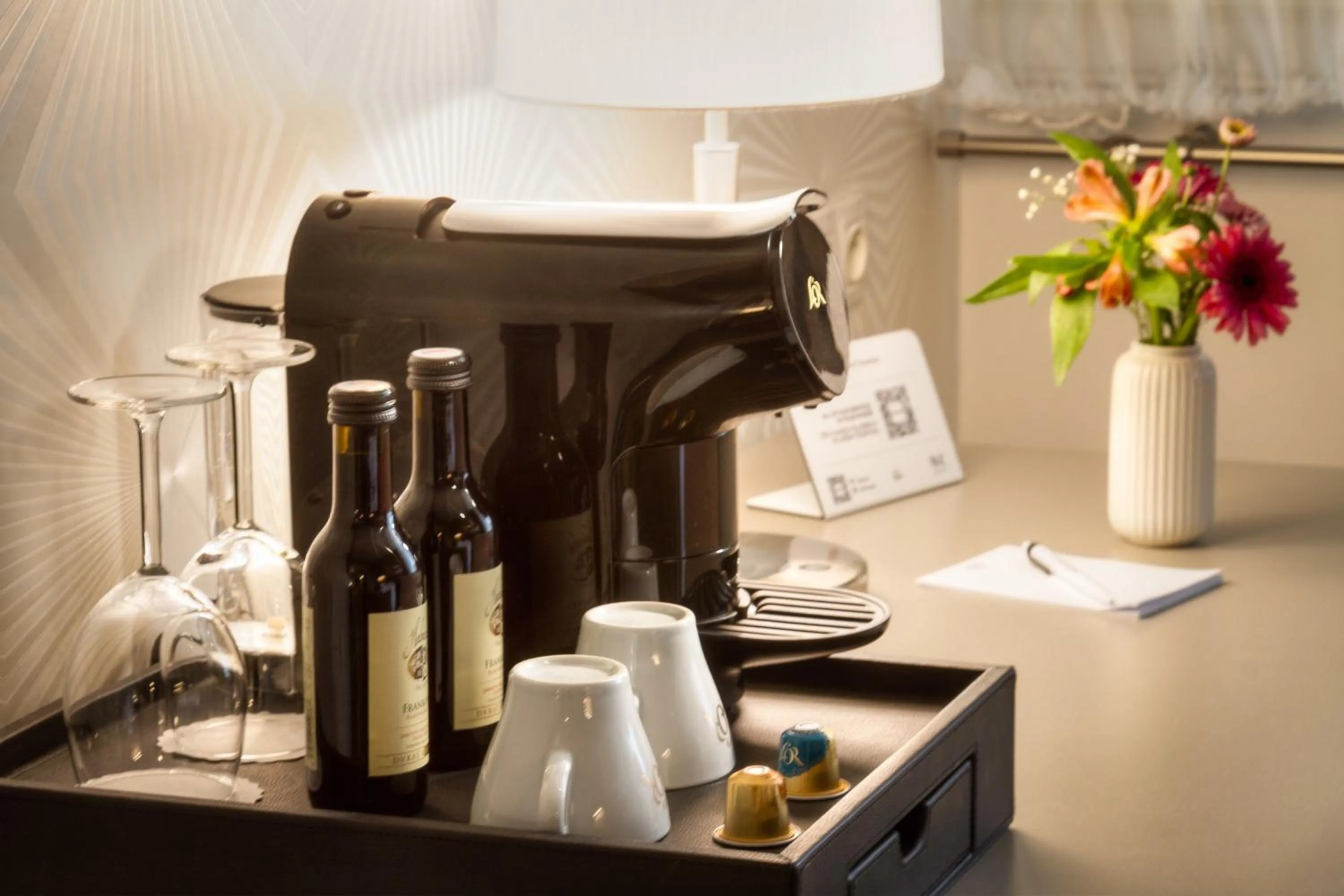 Coffee/tea facilities in Hotel Essence