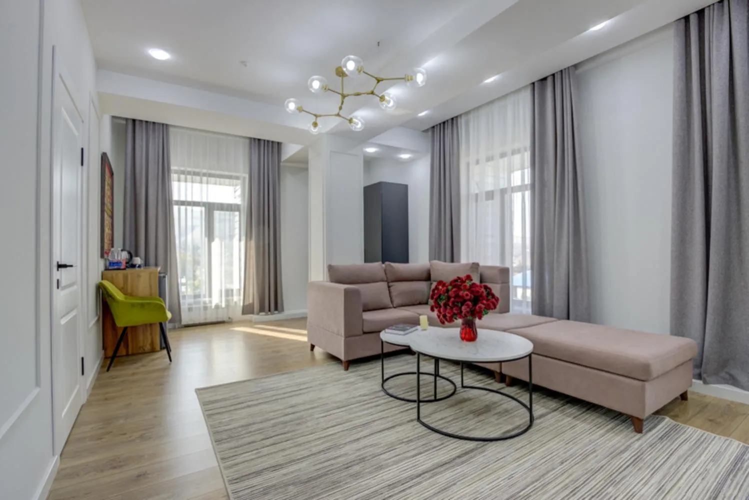 Living room in Aisha Hotel