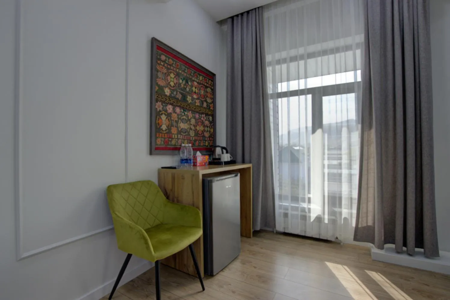 Coffee/tea facilities in Aisha Hotel