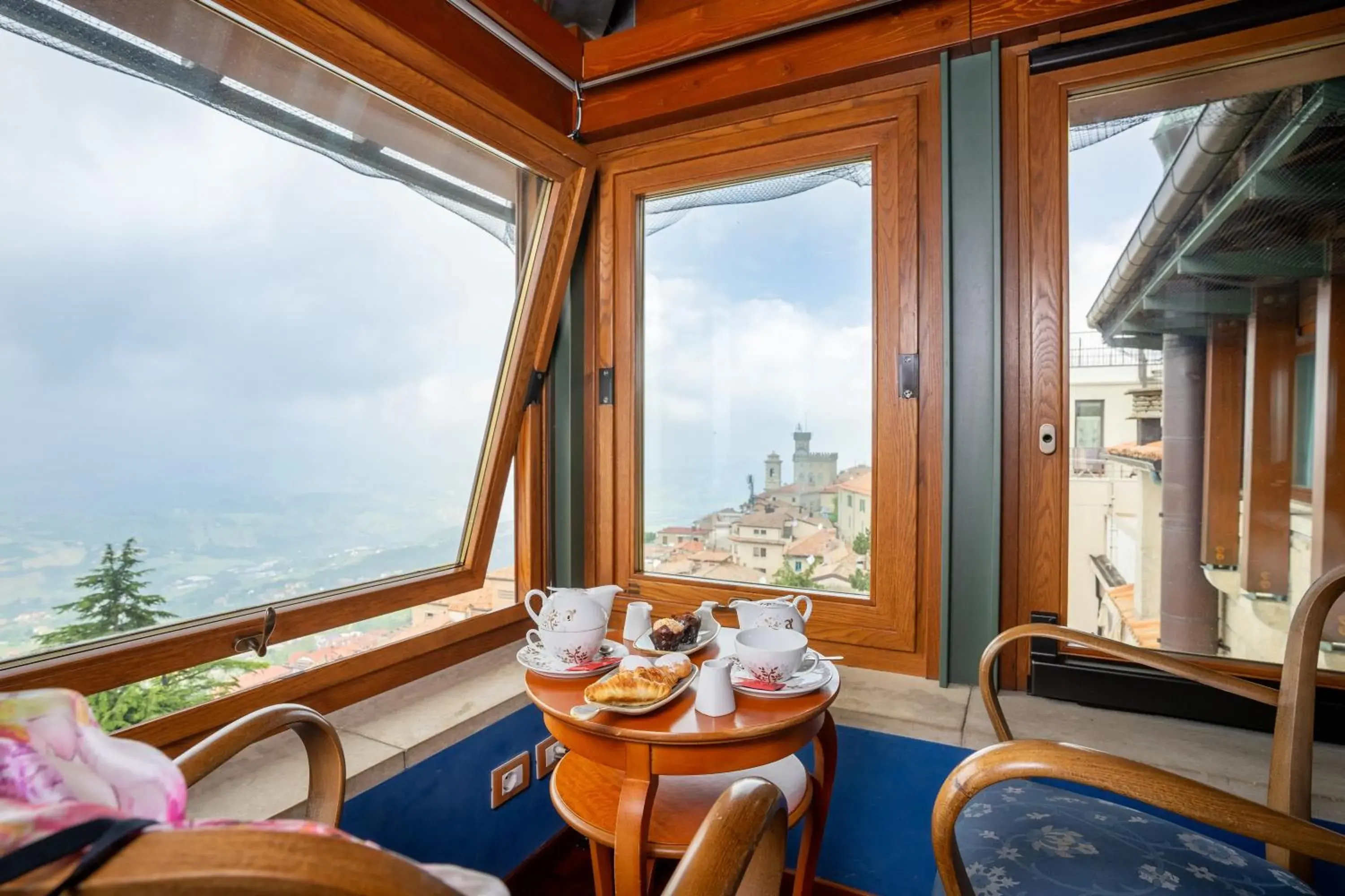 Deluxe Double Room with Panoramic View in Hotel Cesare Deluxe Double Room with Panoramic View in Hotel Cesare