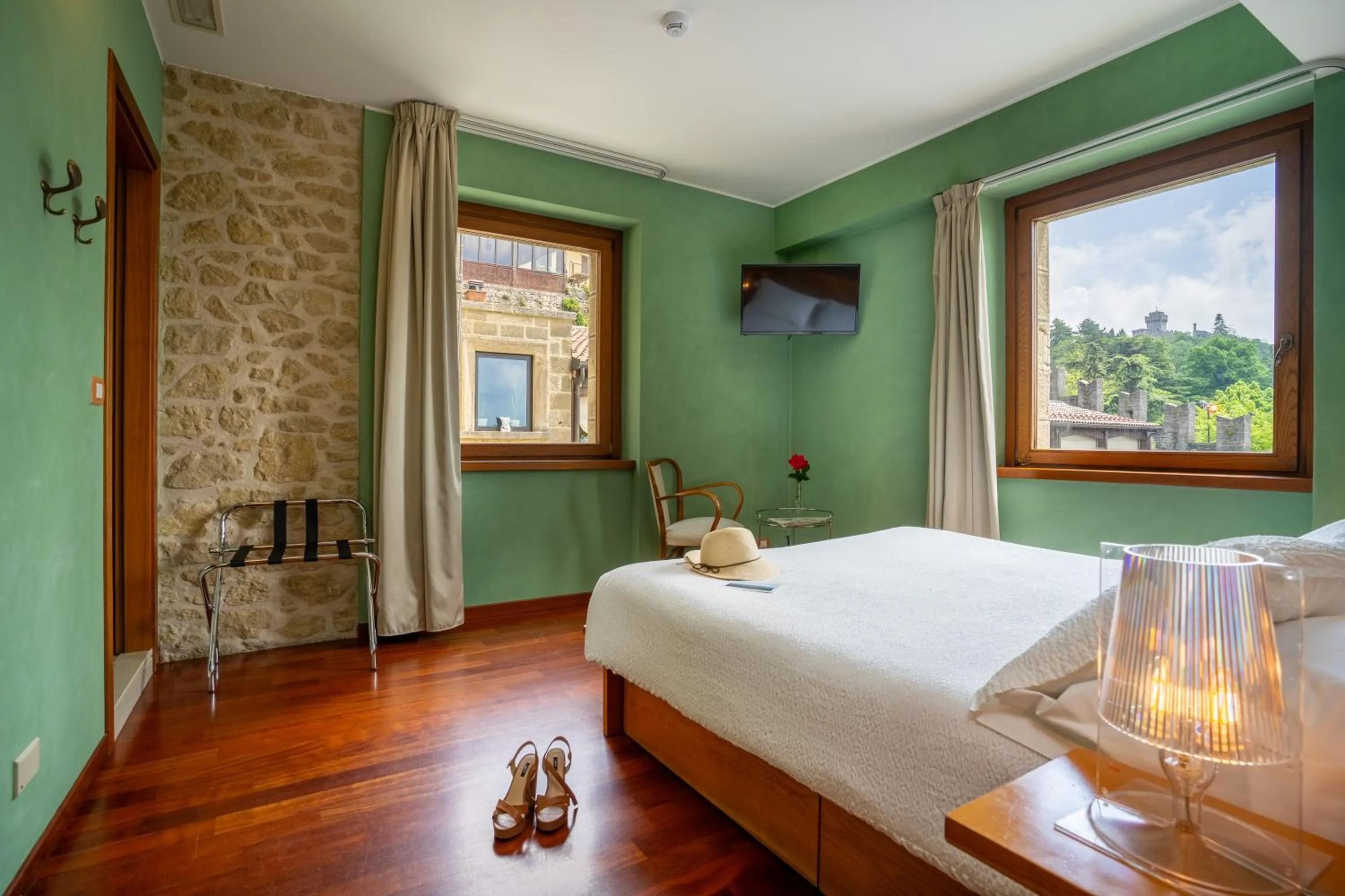 Photo of the whole room, Bed in Hotel Cesare