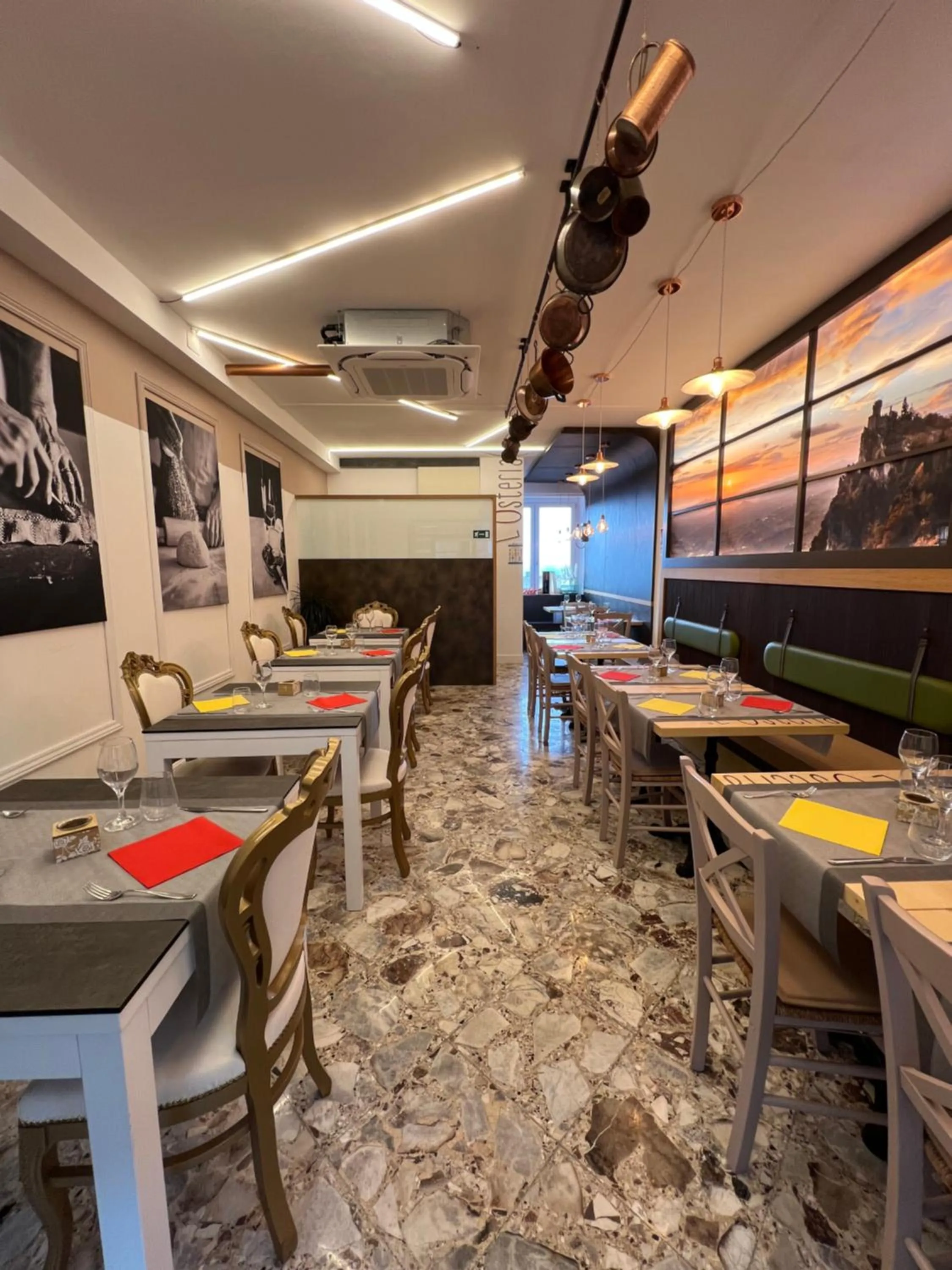 Restaurant/places to eat in Hotel Joli