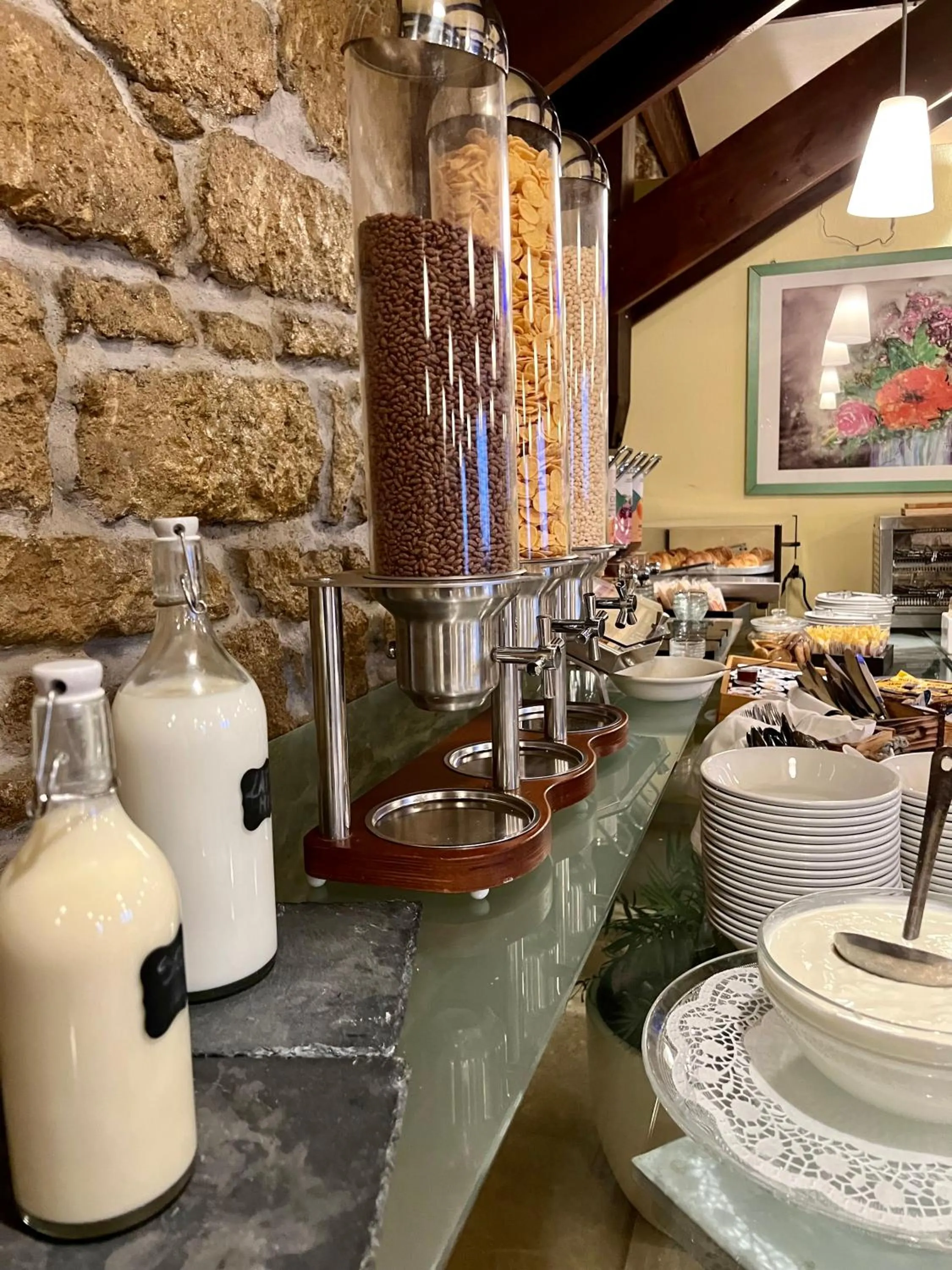 Breakfast in Hotel Joli