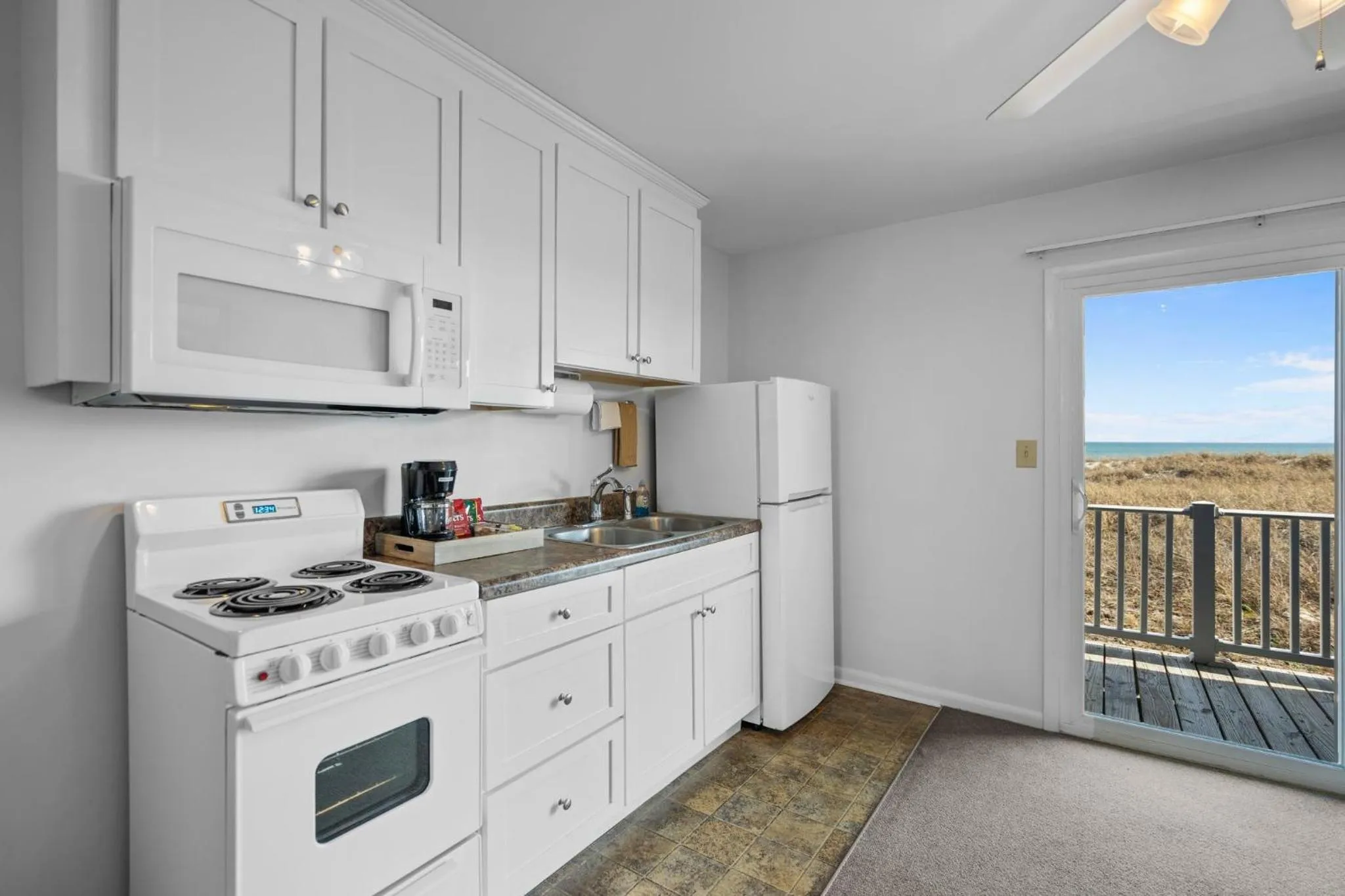 Coffee/tea facilities in The Beach House