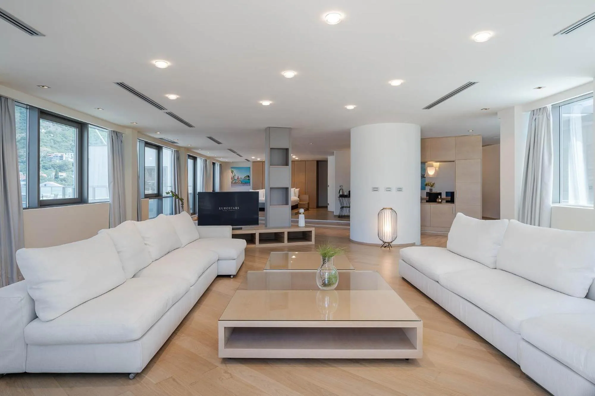 Living room in Eurostars Queen of Montenegro