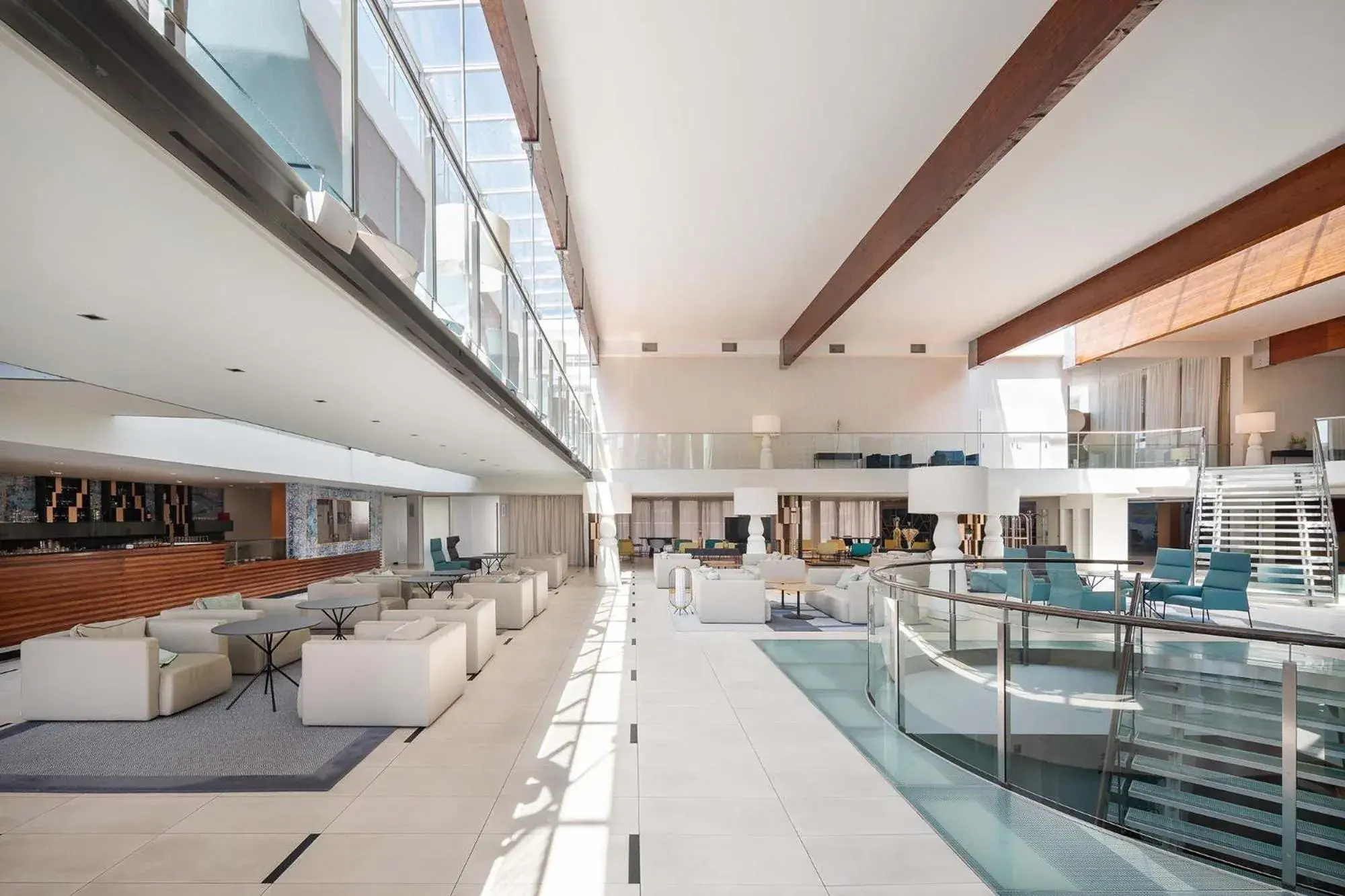 Lounge or bar in Eurostars Queen of Montenegro Lounge or bar in Eurostars Queen of Montenegro