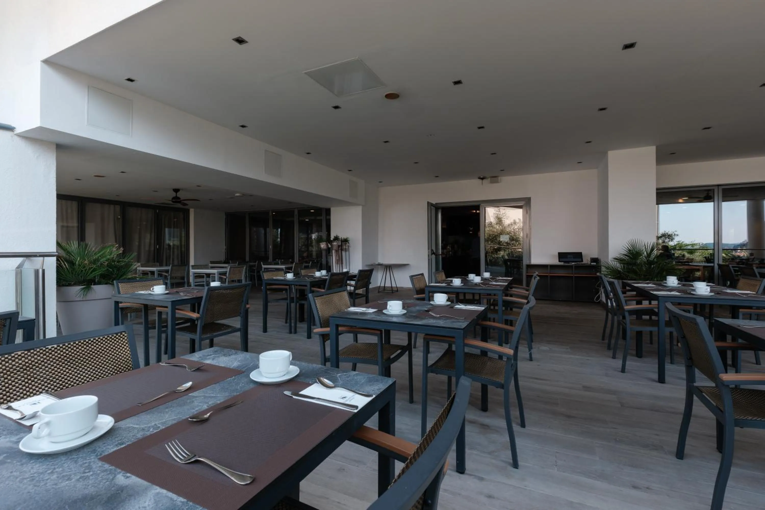 Restaurant/places to eat in Eurostars Queen of Montenegro