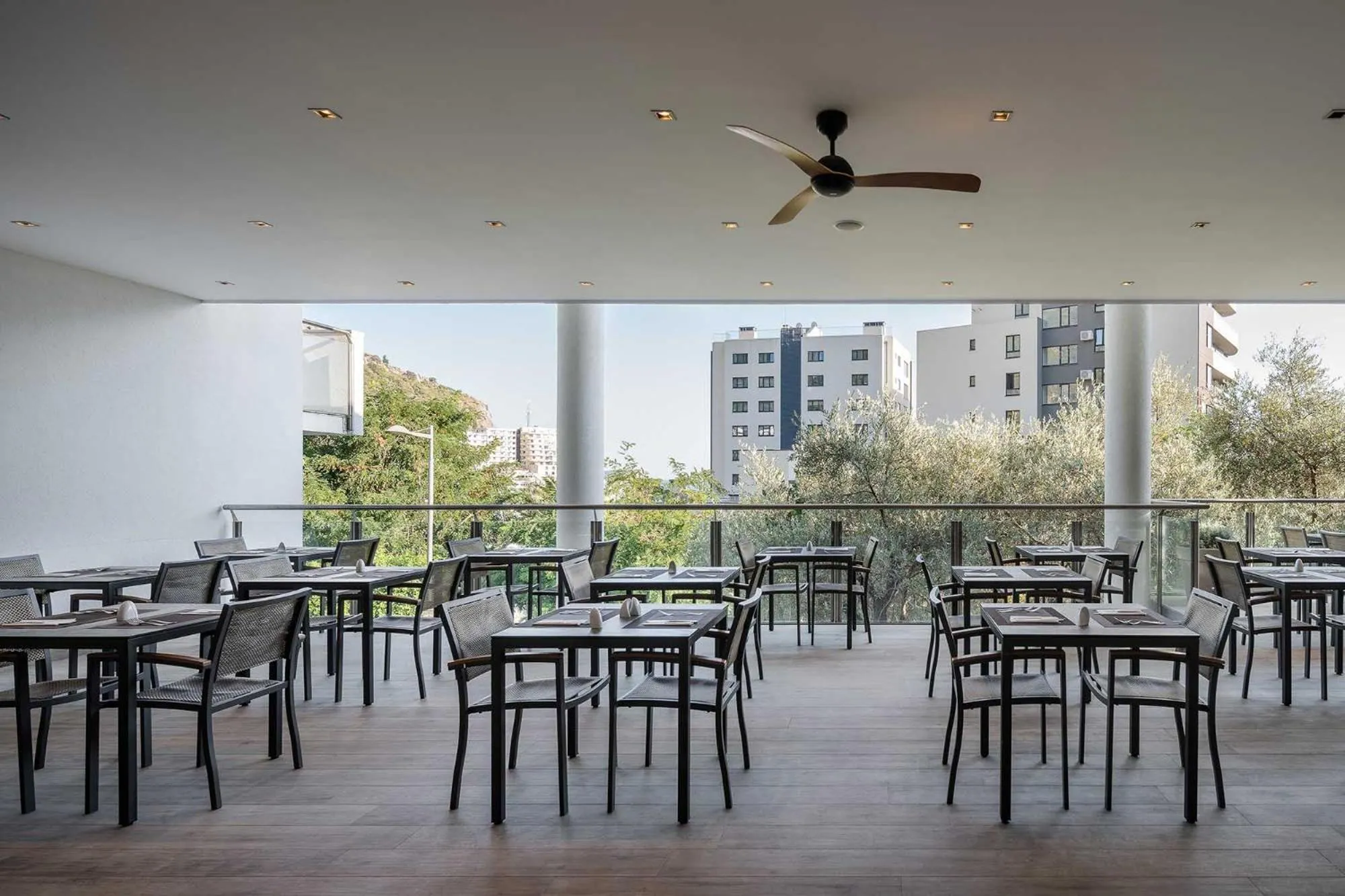 Restaurant/places to eat in Eurostars Queen of Montenegro