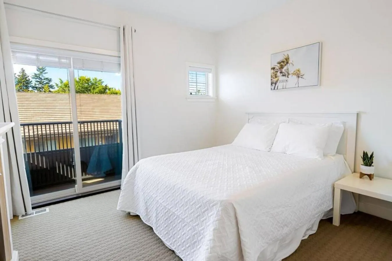 Bed in The Beach House at Barona Beach 4301