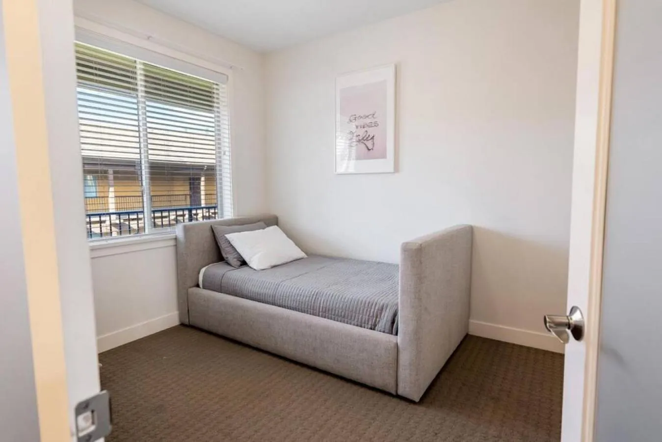 Bed in The Beach House at Barona Beach 4301