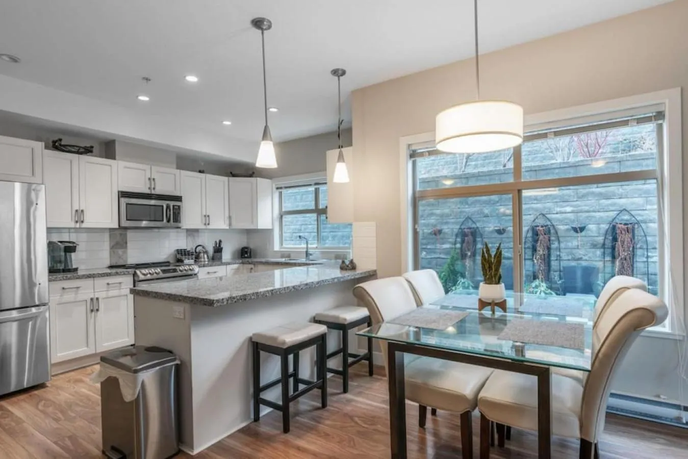 Fabulous Condo at Five Star Resort 209