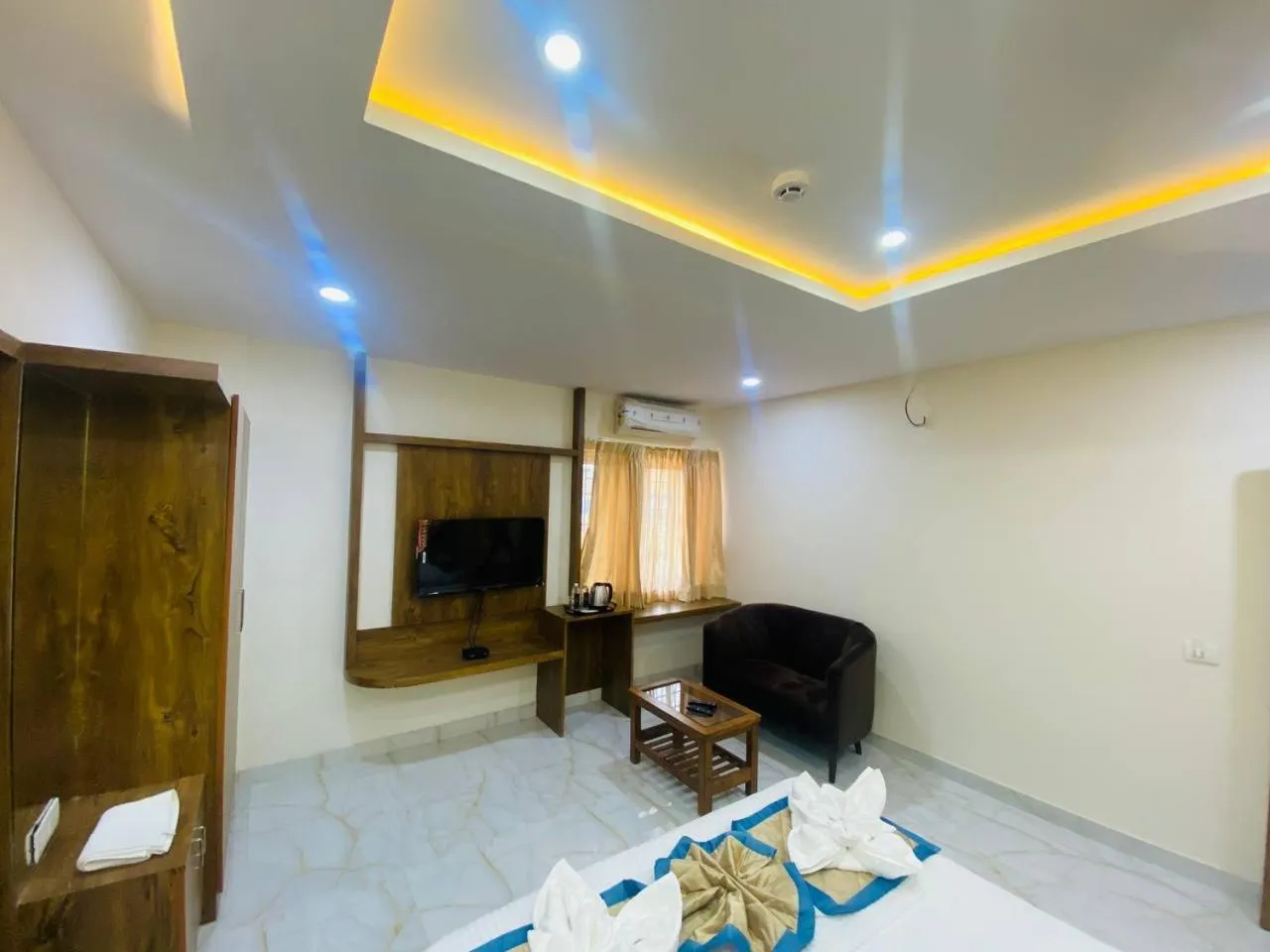 TV and multimedia, Bed in Spectra Hotel Bangalore Airport