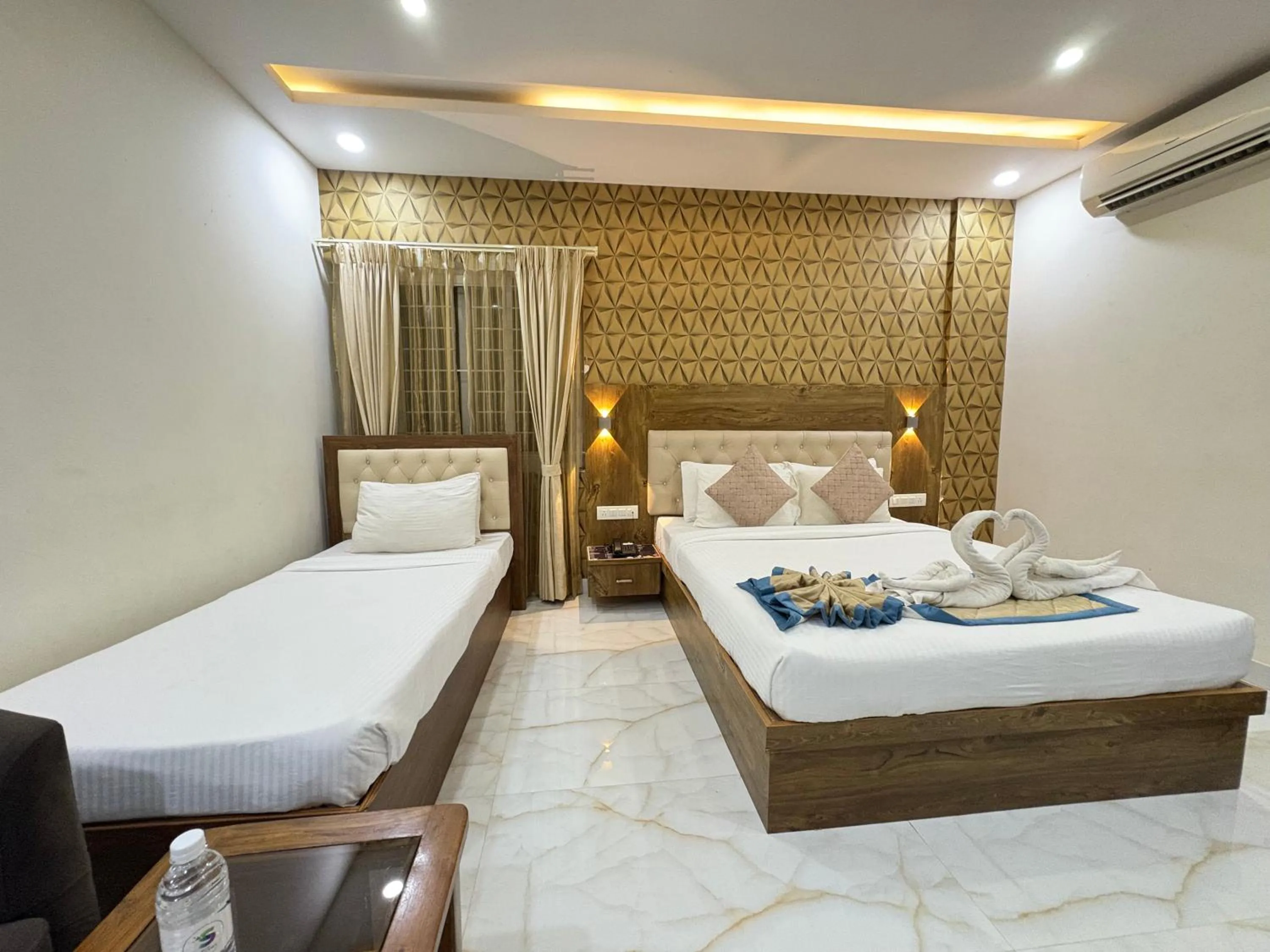 Photo of the whole room, Bed in Spectra Hotel Bangalore Airport