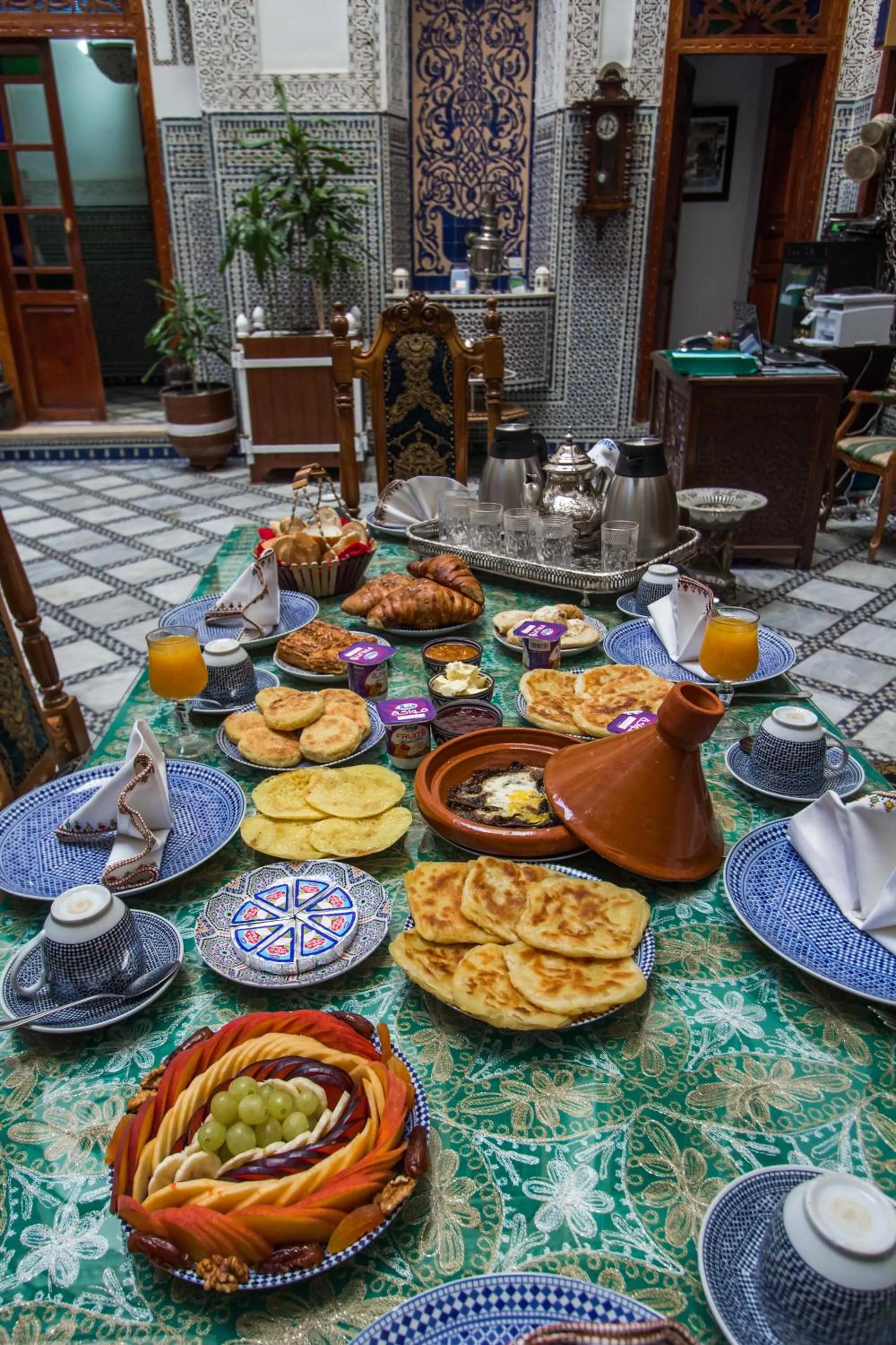 Restaurant/places to eat in Riad Damia Suite & Spa