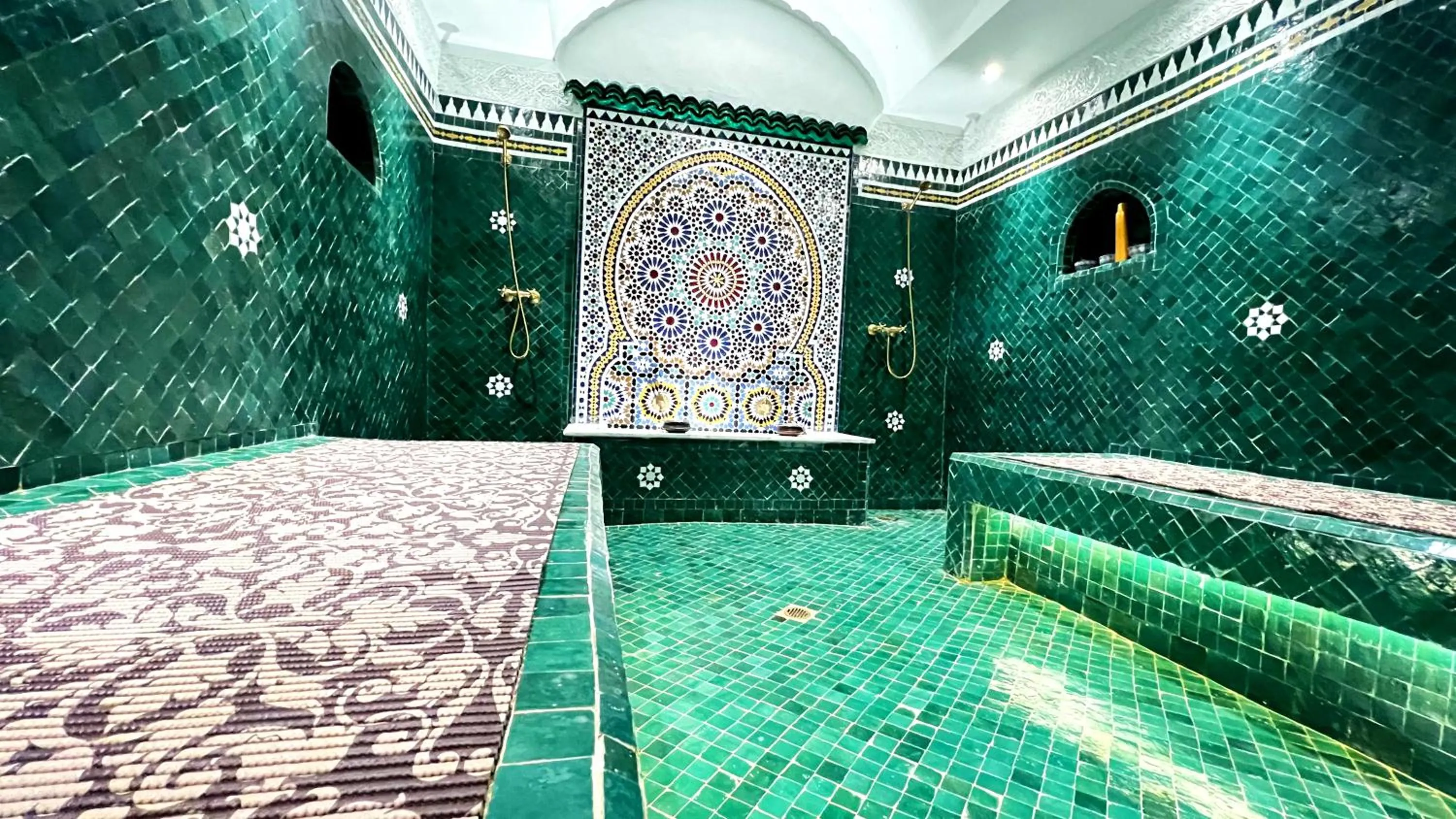 Steam room in Riad Damia Suite & Spa