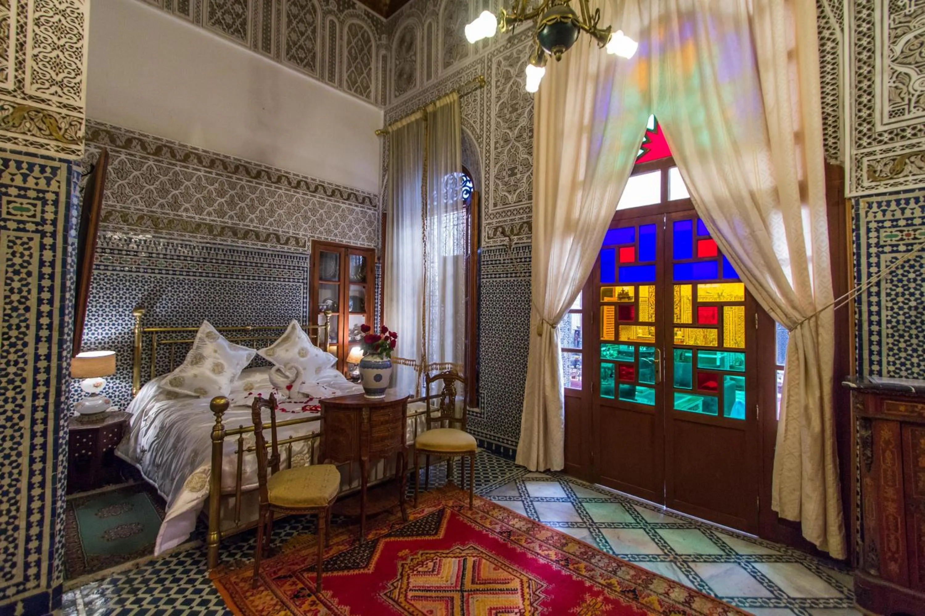 Photo of the whole room, Bed in Riad Damia Suite & Spa