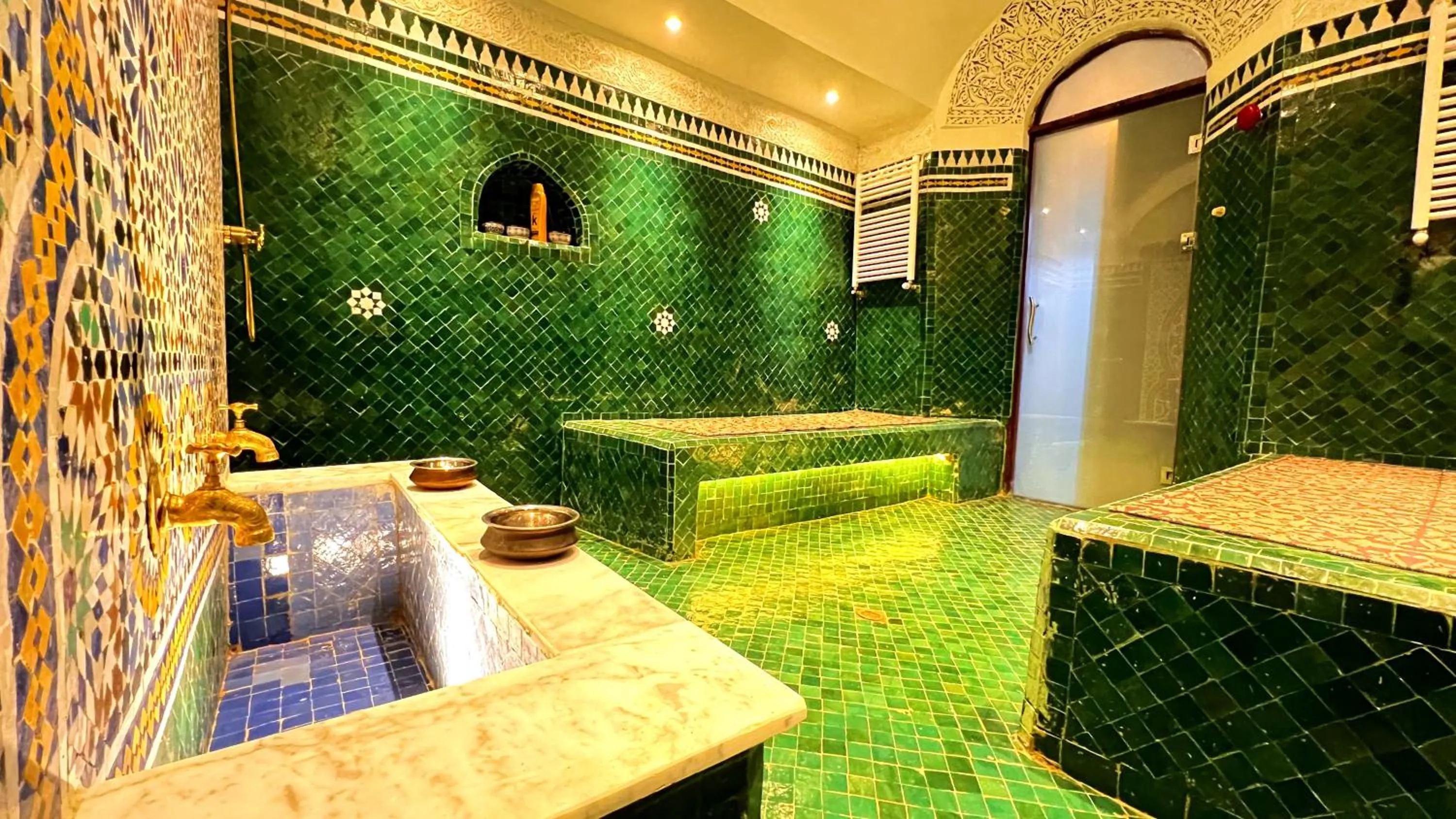 Massage in Riad Damia Suite & Spa