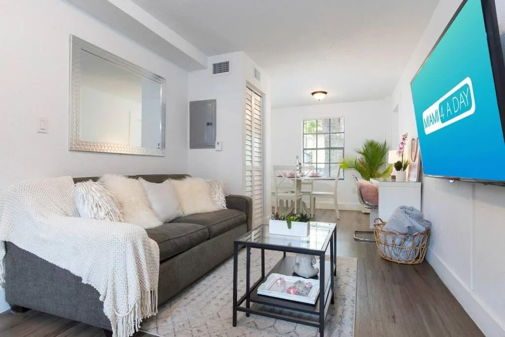 Lovely Apartment Near Brickell 1