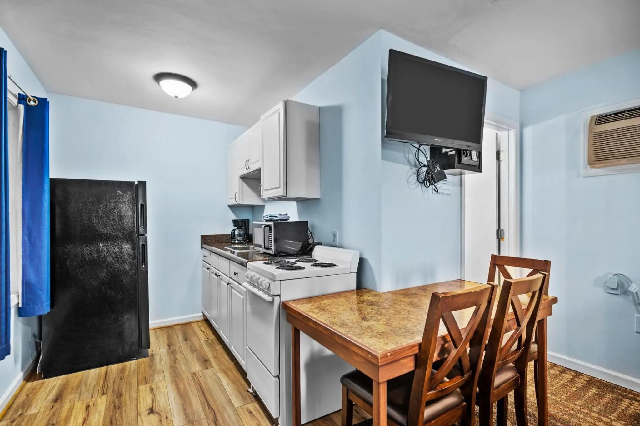 TV and multimedia in The Sand Dunes