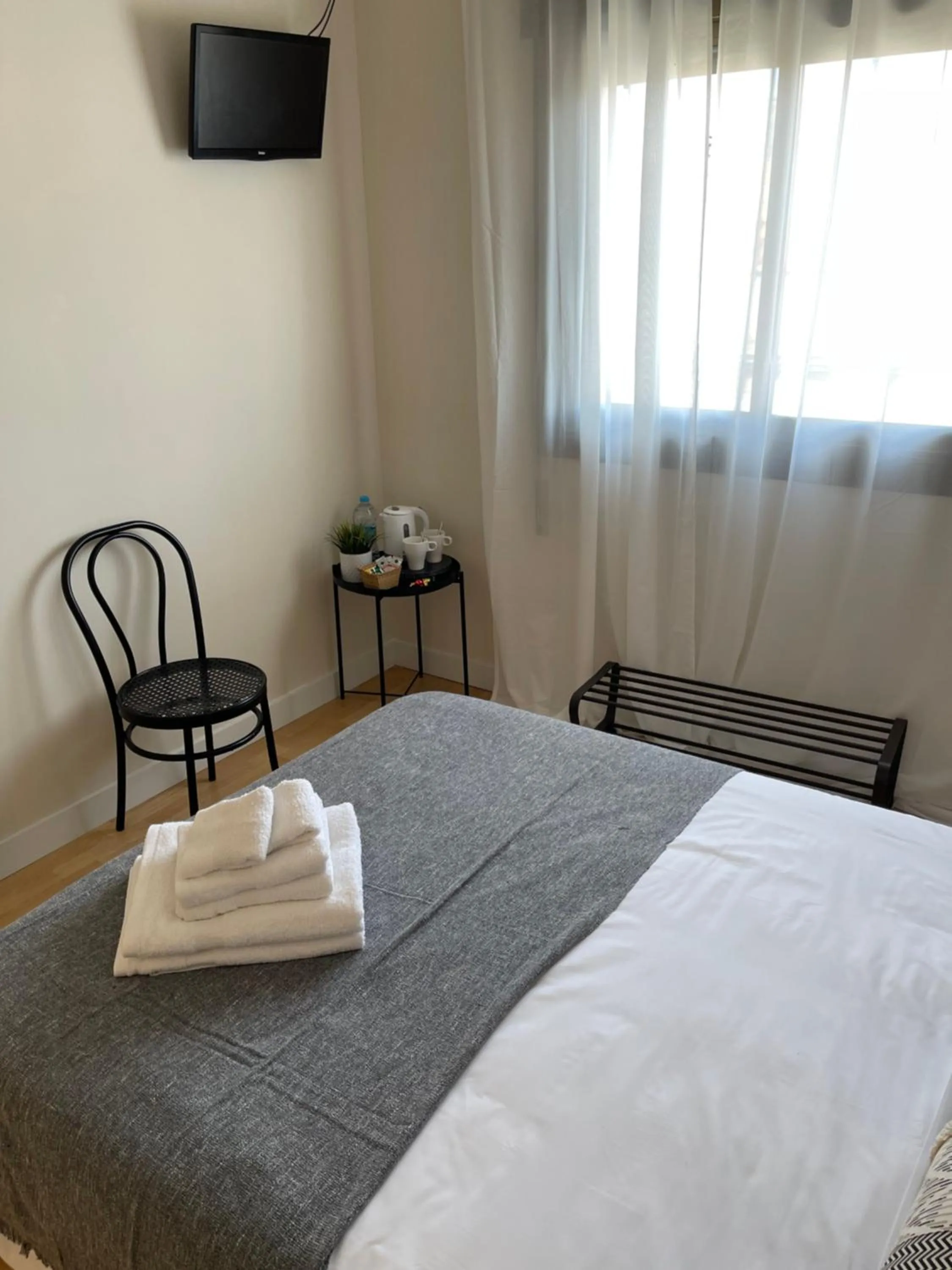 Bed in Barcelona PR Guesthouse