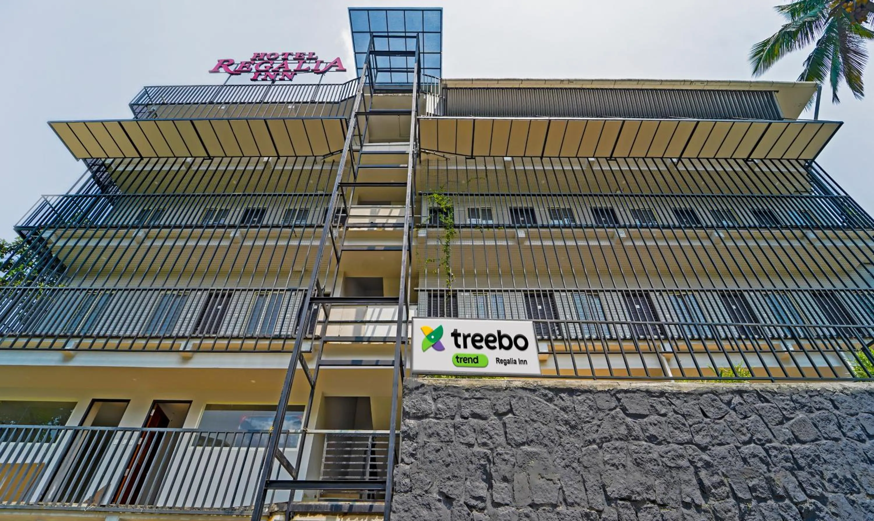 Facade/entrance in Treebo Regalia Inn Wayanad