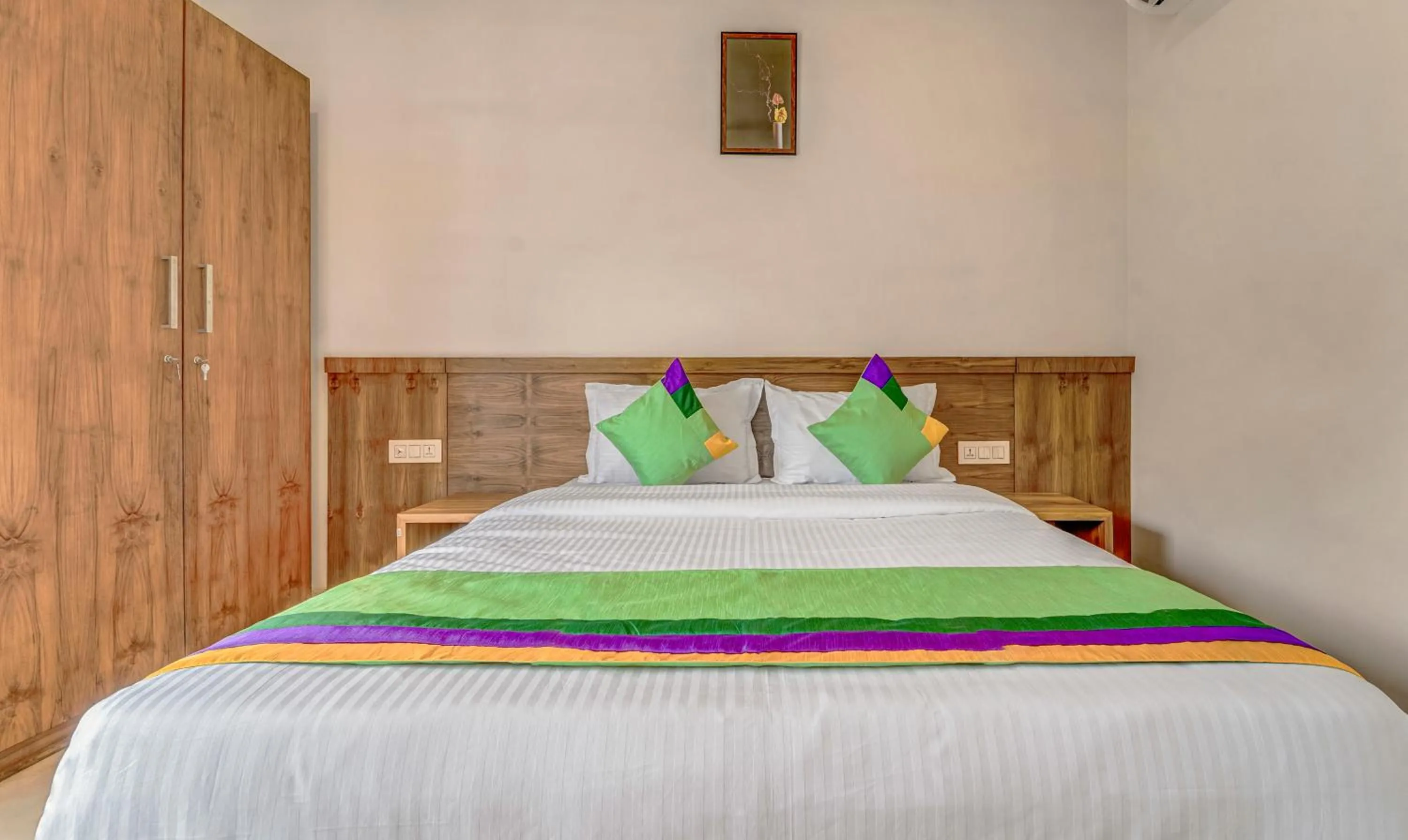 Bedroom, Bed in Treebo Regalia Inn Wayanad