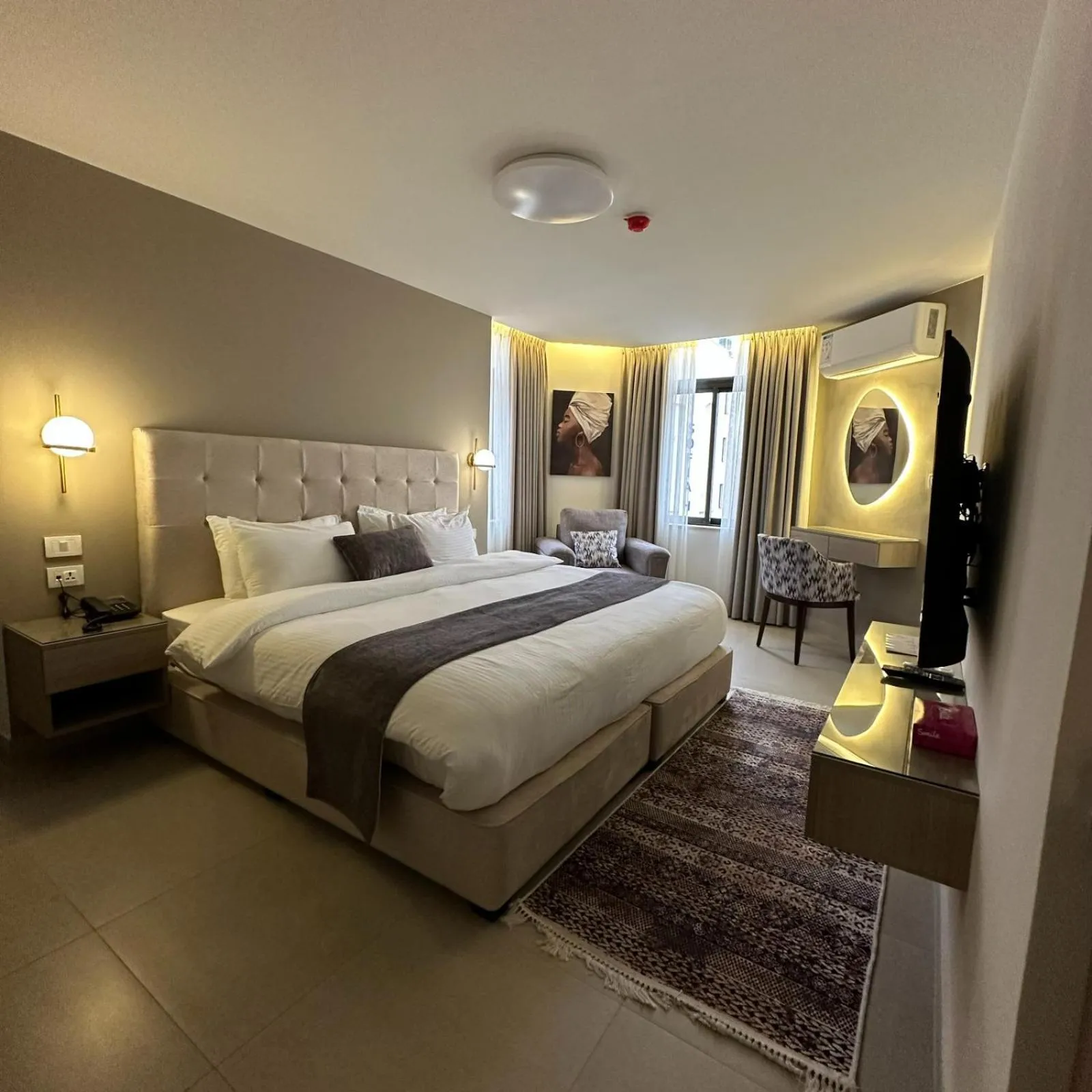 Bedroom, Bed in Red Carpet Hotel & Suites