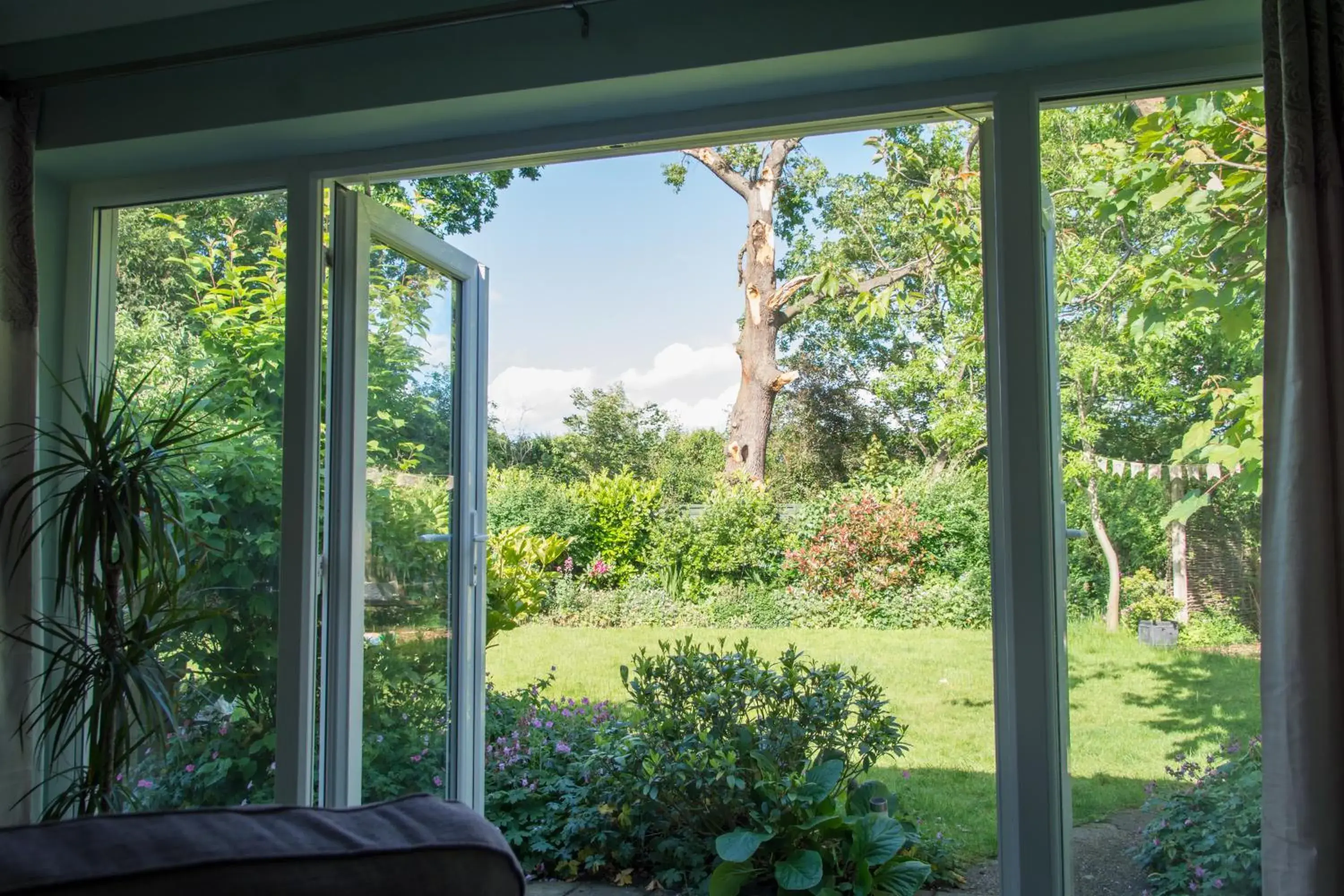 Luxury Self Catering in Colchester with Free EV point Luxury Self Catering in Colchester with Free EV point