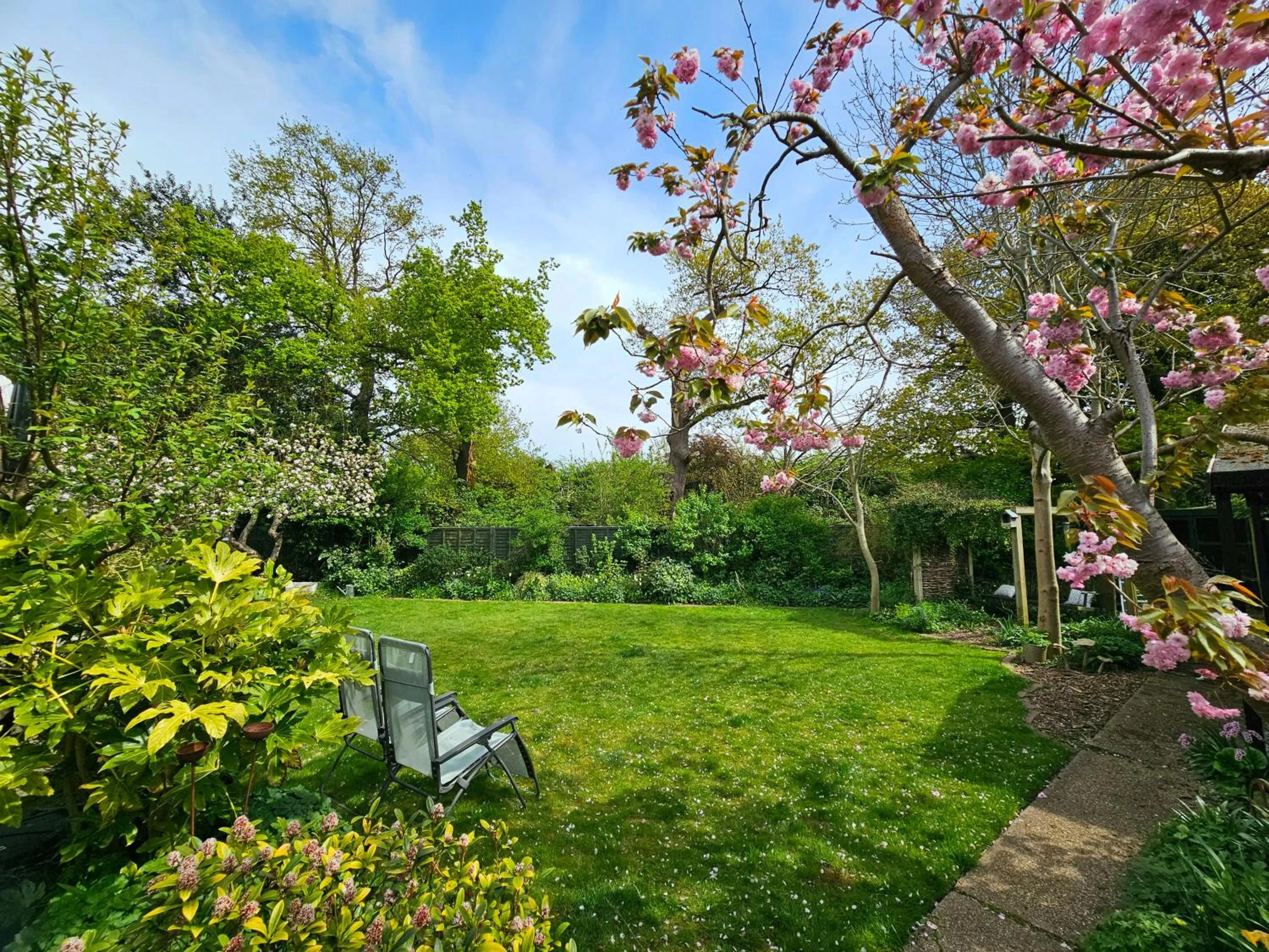 Spring in Luxury Self Catering in Colchester with Free EV point