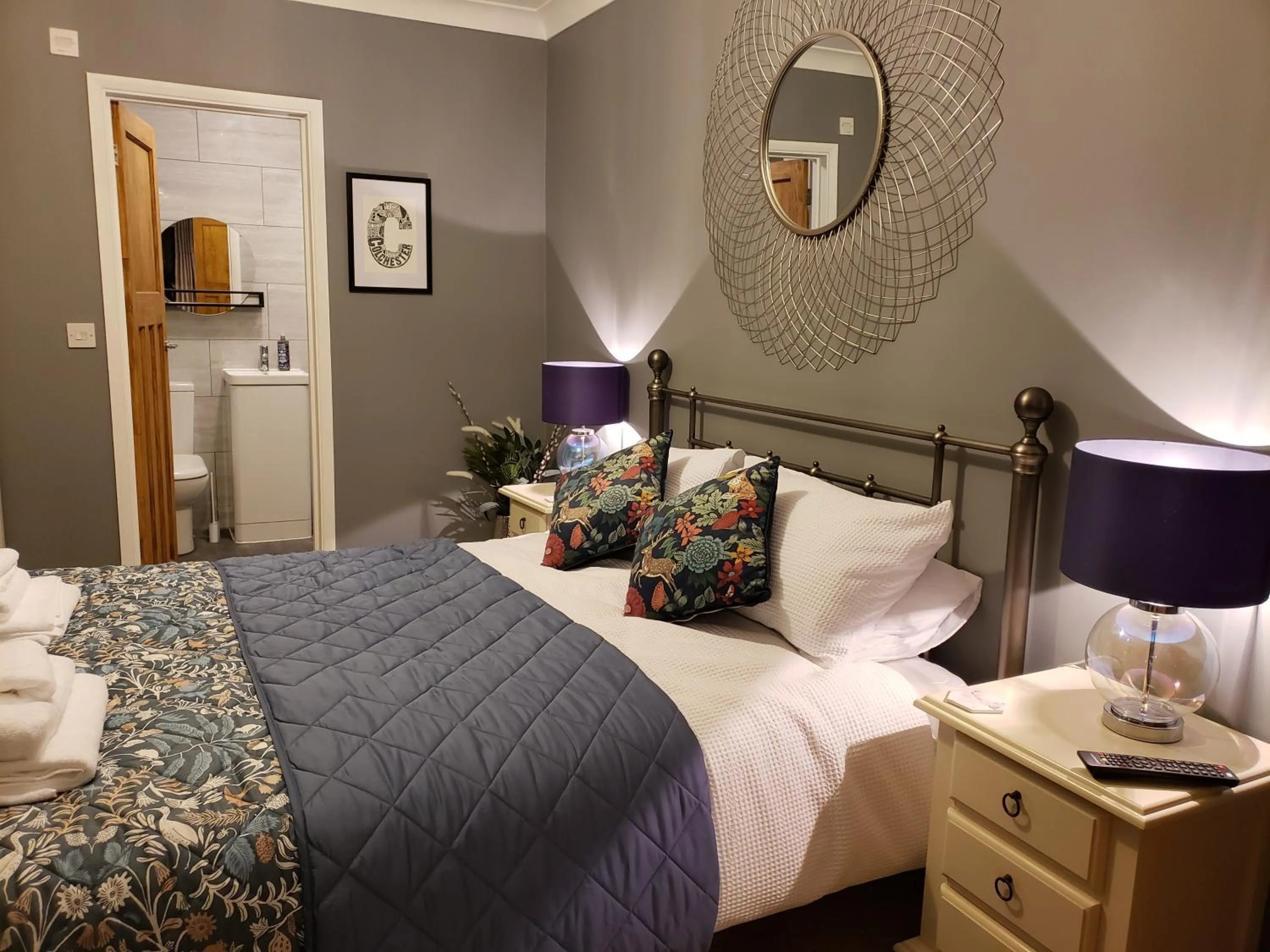 Bed in Luxury Self Catering in Colchester with Free EV point