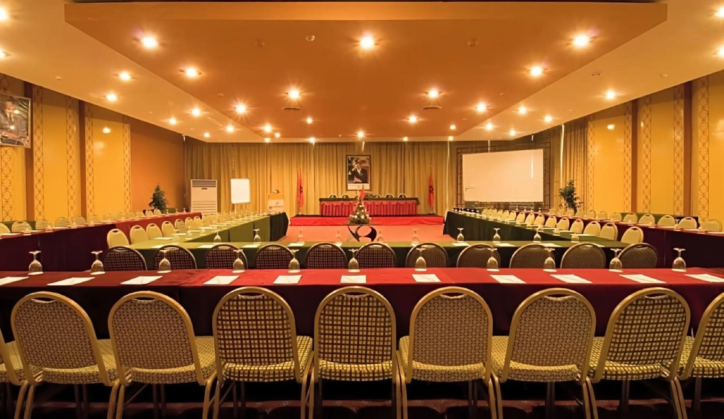 Meeting/conference room in Hôtel Le Semiramis Marrakech by Bravia Hotels