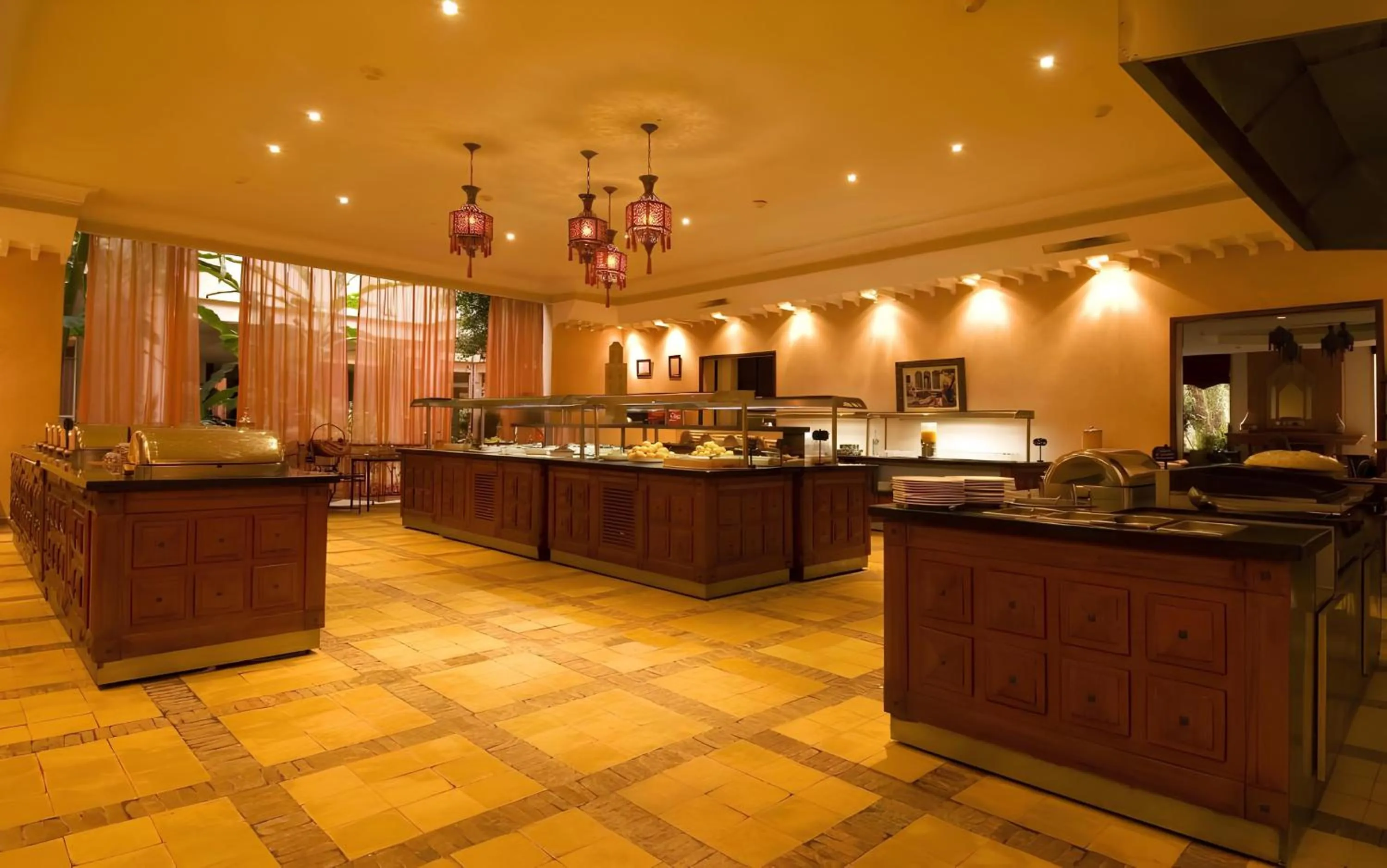 Breakfast in Hôtel Le Semiramis Marrakech by Bravia Hotels