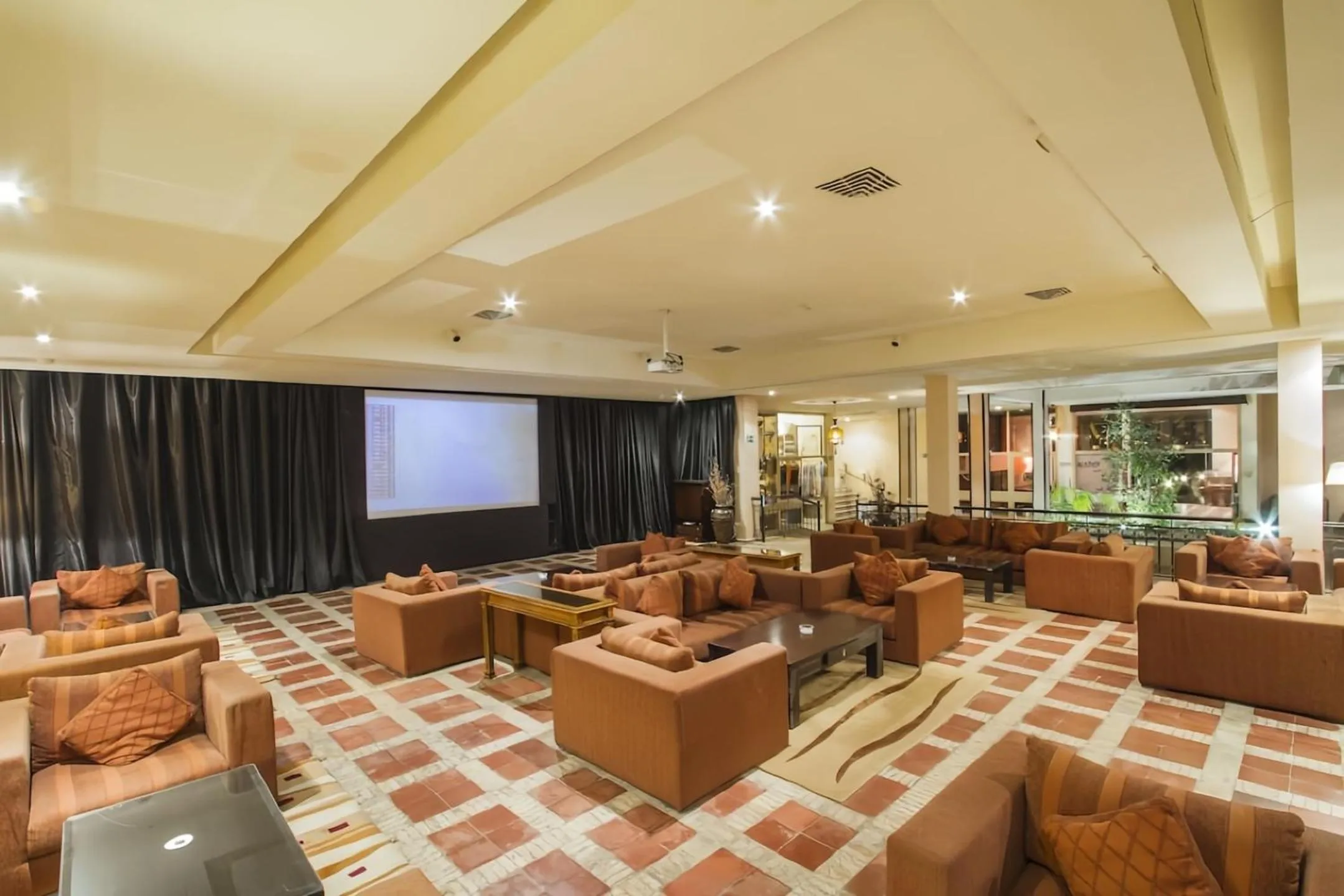 Seating area in Hôtel Le Semiramis Marrakech by Bravia Hotels