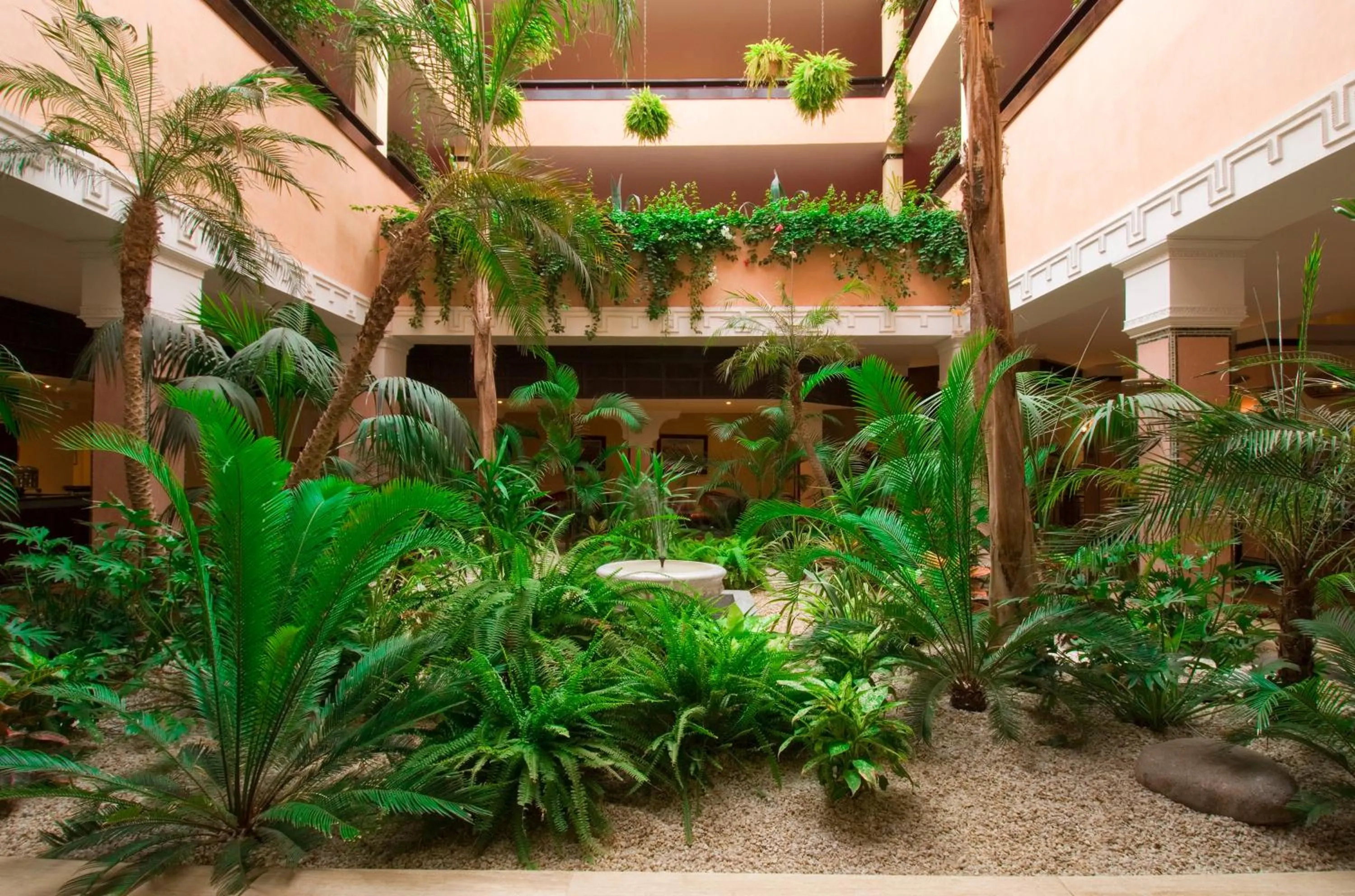 Lobby or reception in Hôtel Le Semiramis Marrakech by Bravia Hotels