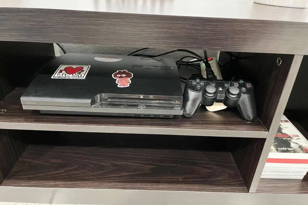 Game Room in Amazing & cozy Duplex near Zoo Miami !