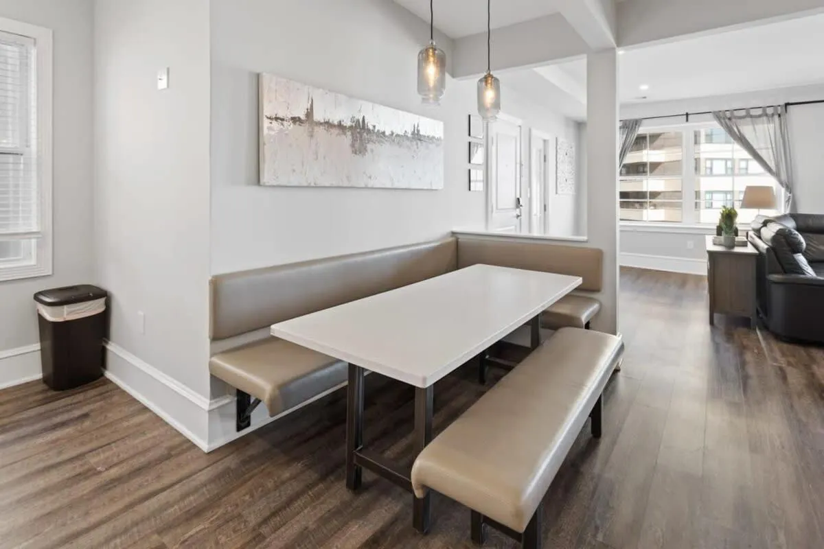 3 Beachfront Apts with 12BR 6BA in AC