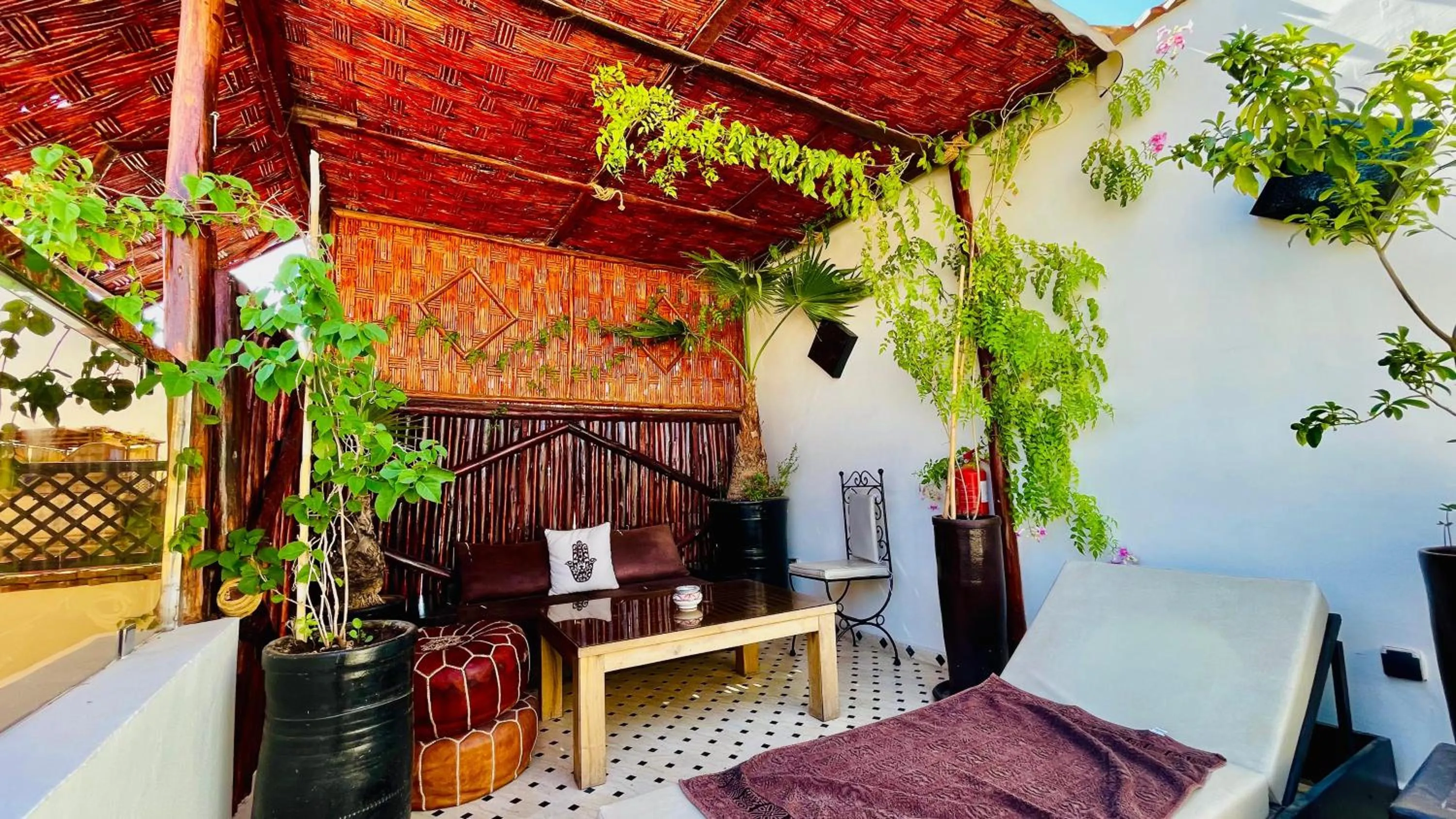 Property building in Dar Najat