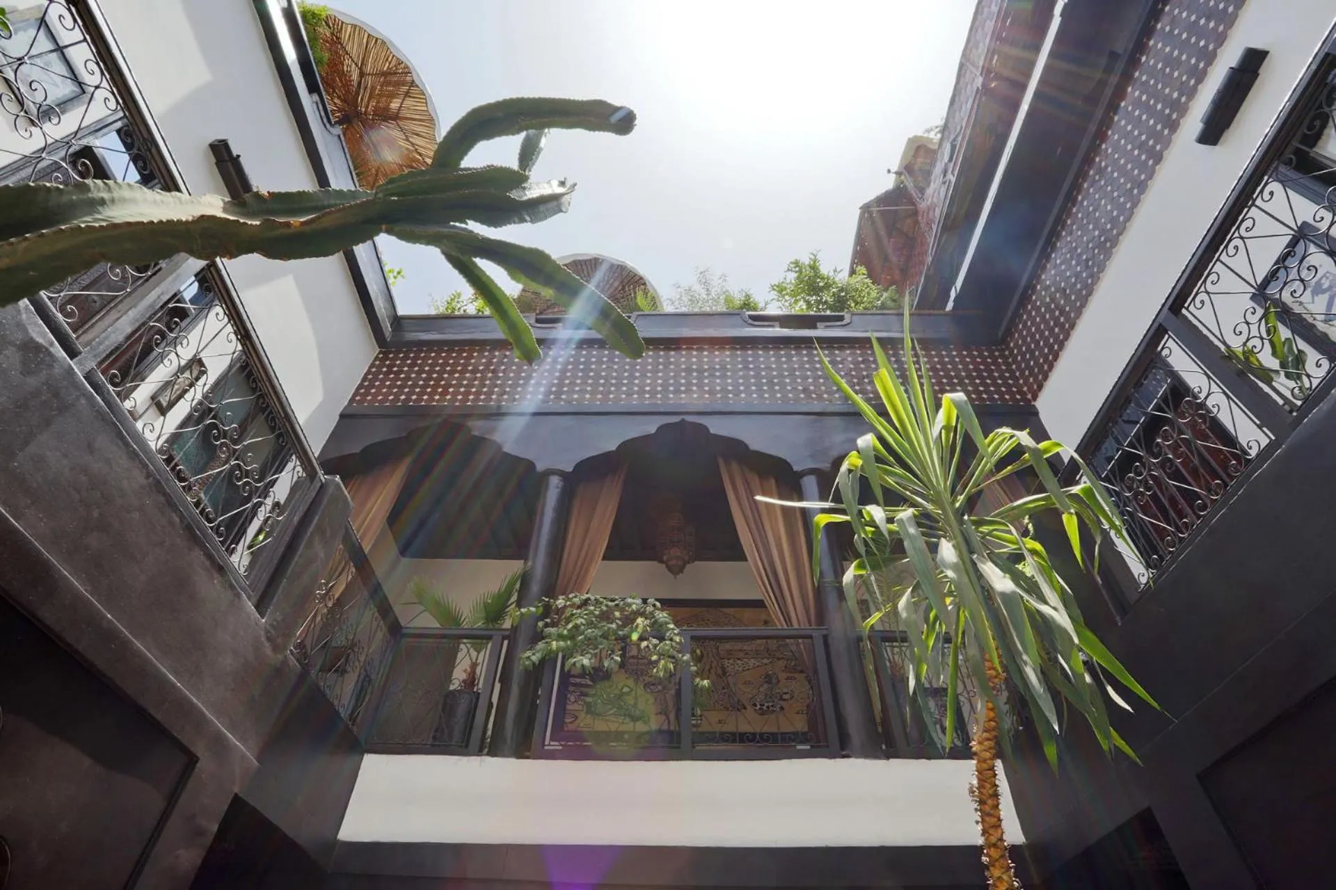 Property building in Dar Najat