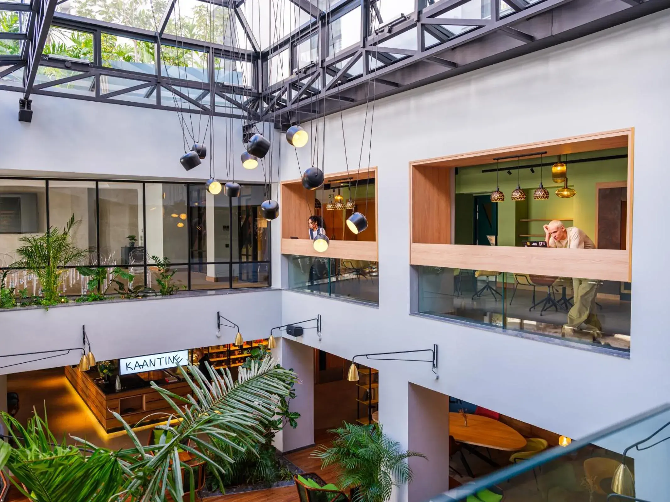 Restaurant/places to eat in Kaan Casablanca Restaurant/places to eat in Kaan Casablanca